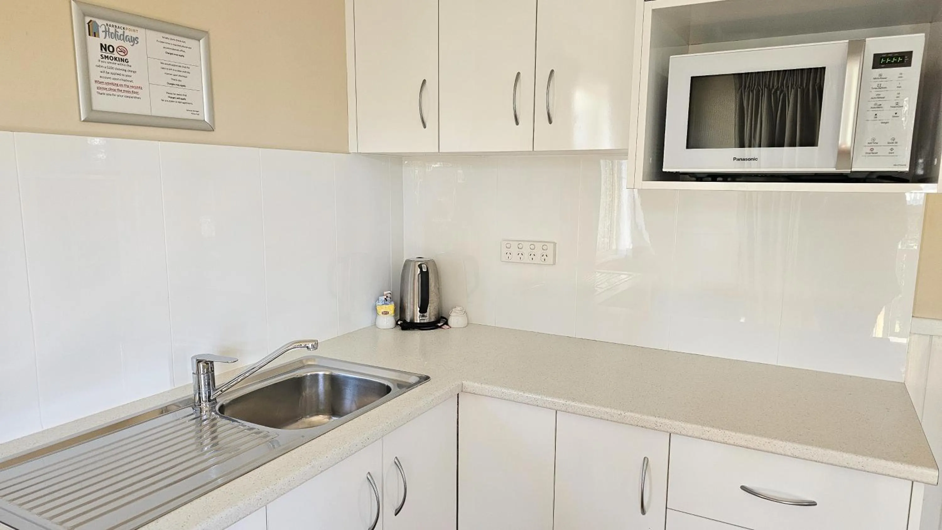 Coffee/tea facilities in Barrack Point Holidays