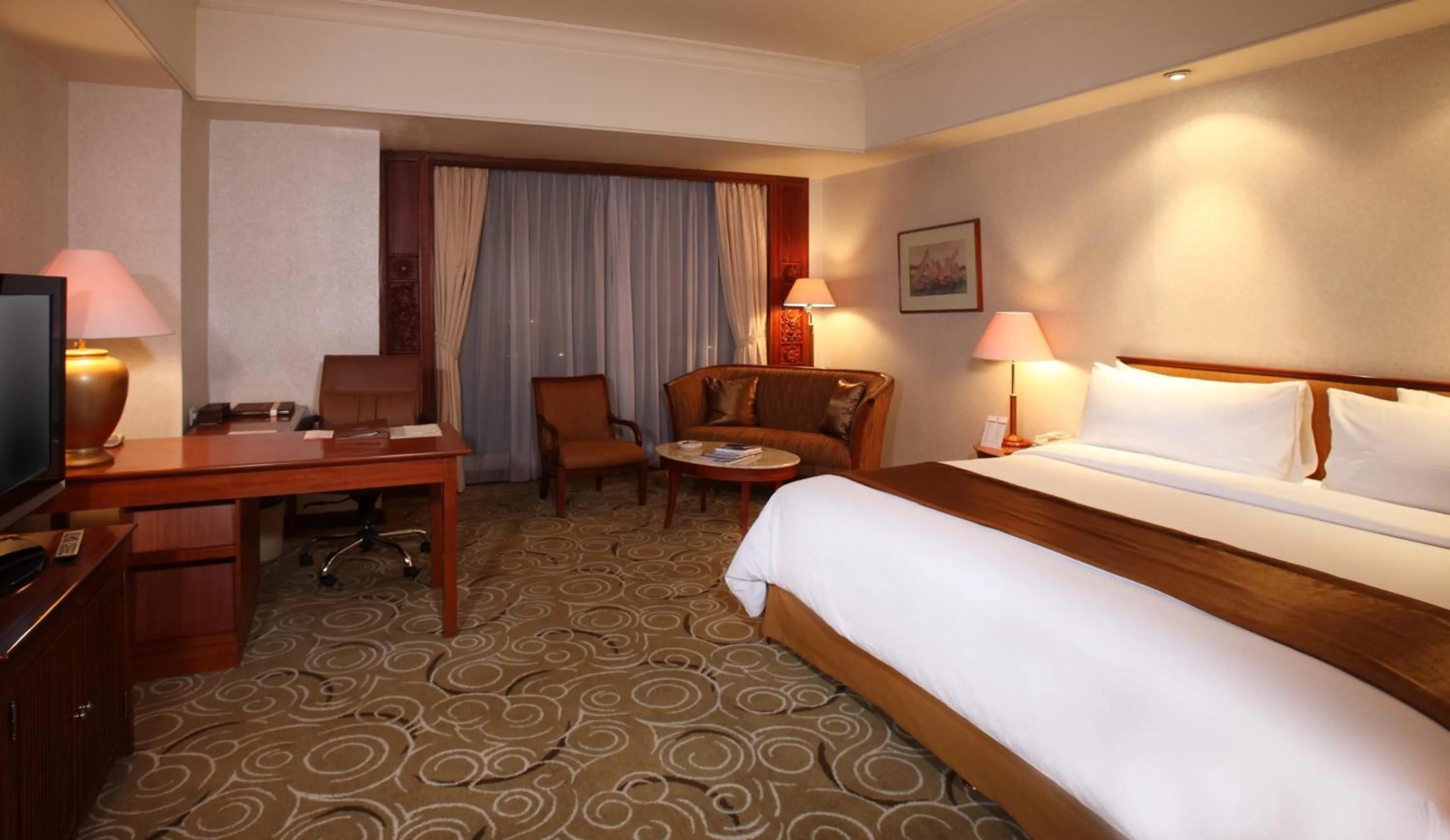 Bed in The Sultan Hotel & Residence Jakarta