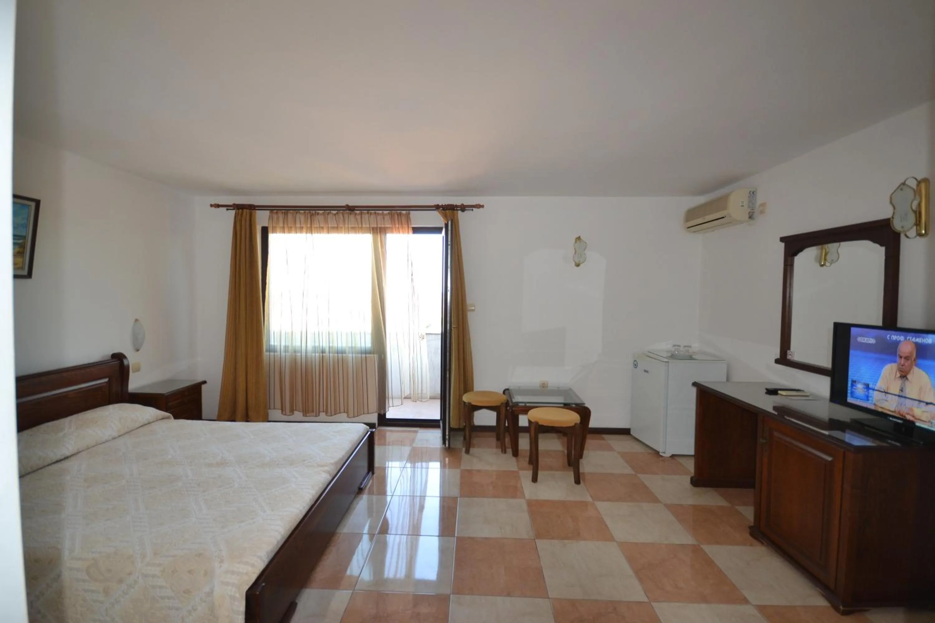 Photo of the whole room, Bed in More Family Hotel