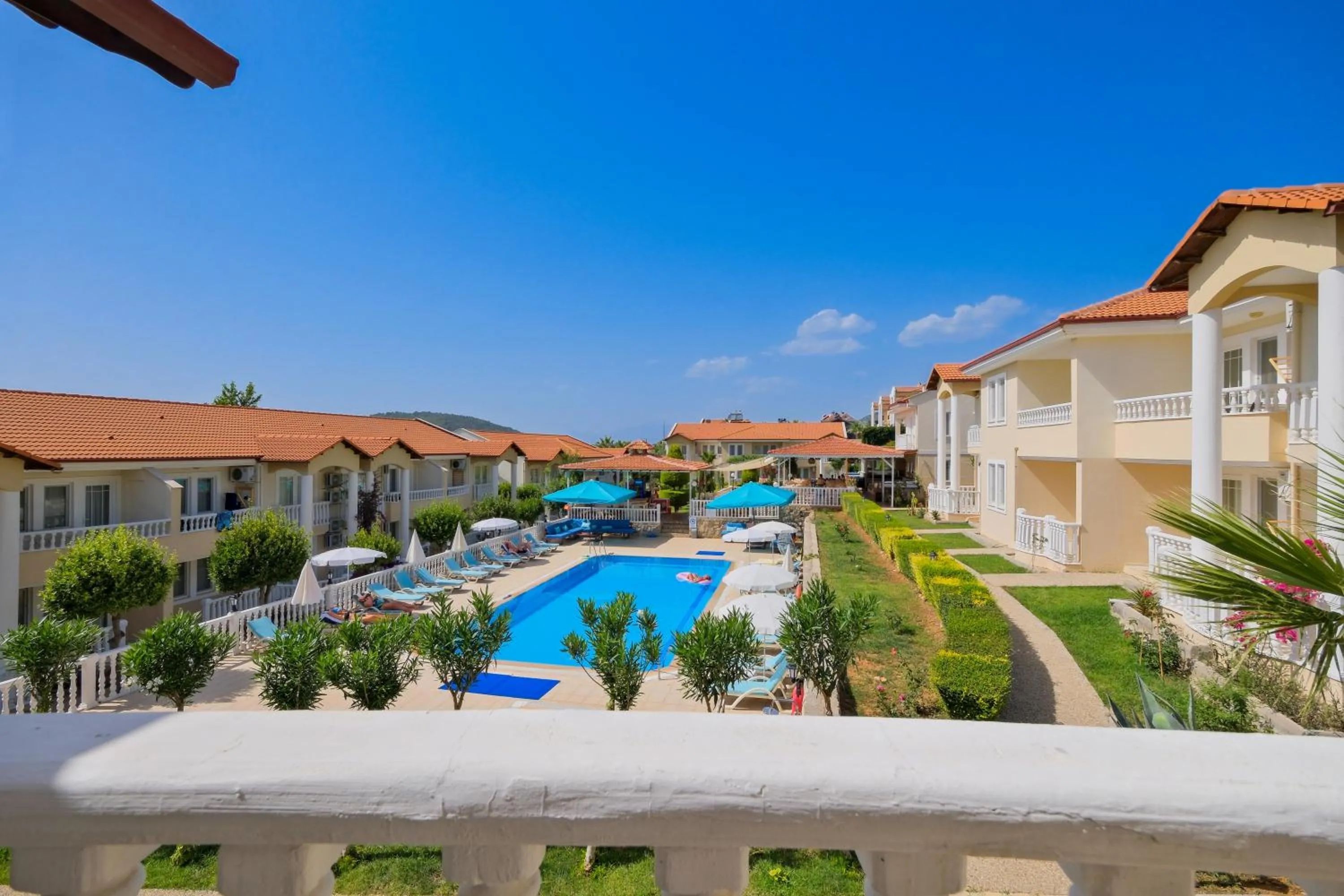 Larimar Suite Hotel