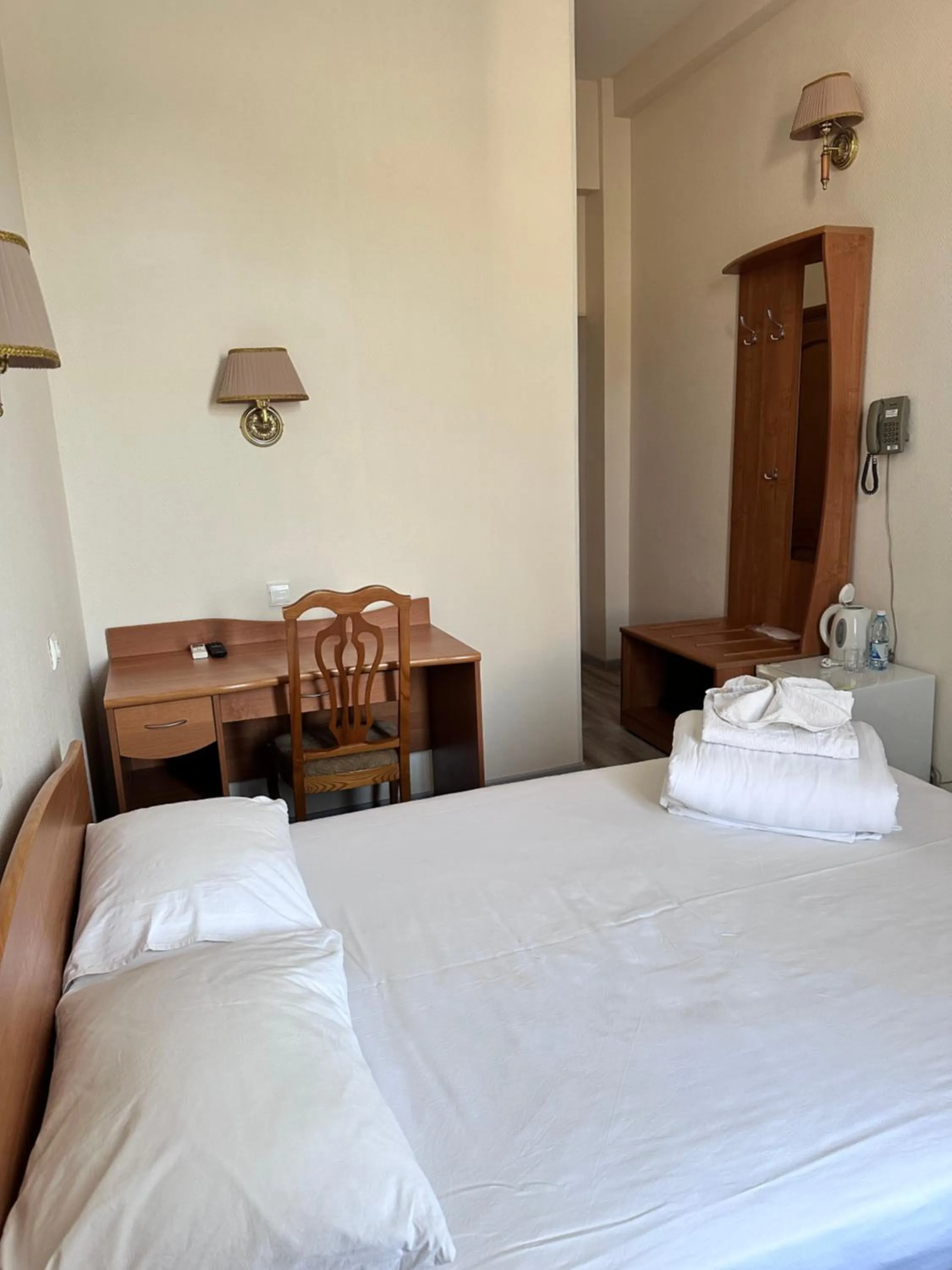 Bed in Victoria Palace