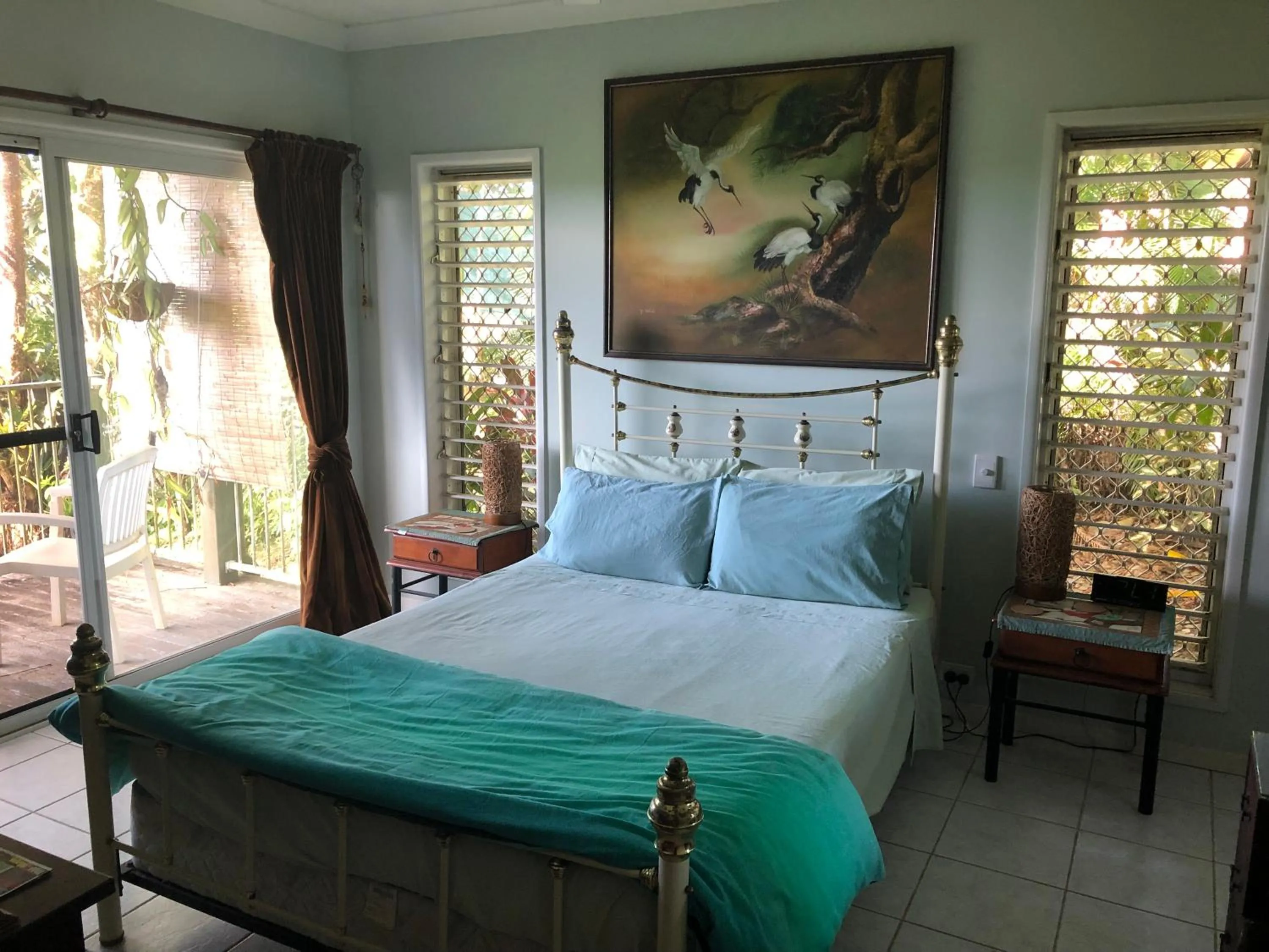 Bed in Mission Beach Escape BnB