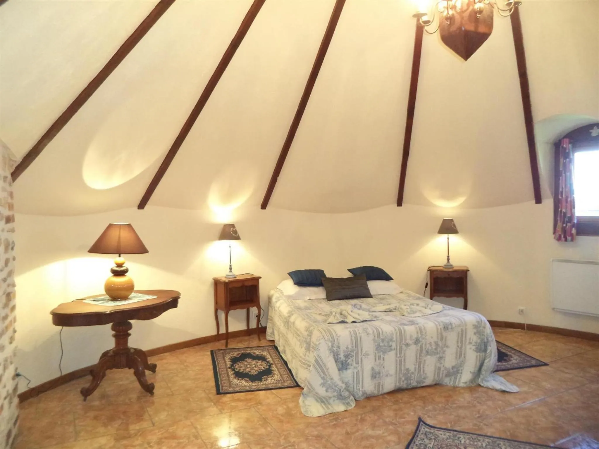 Bedroom, Bed in Trois logements indépendant au Grande Vigne
