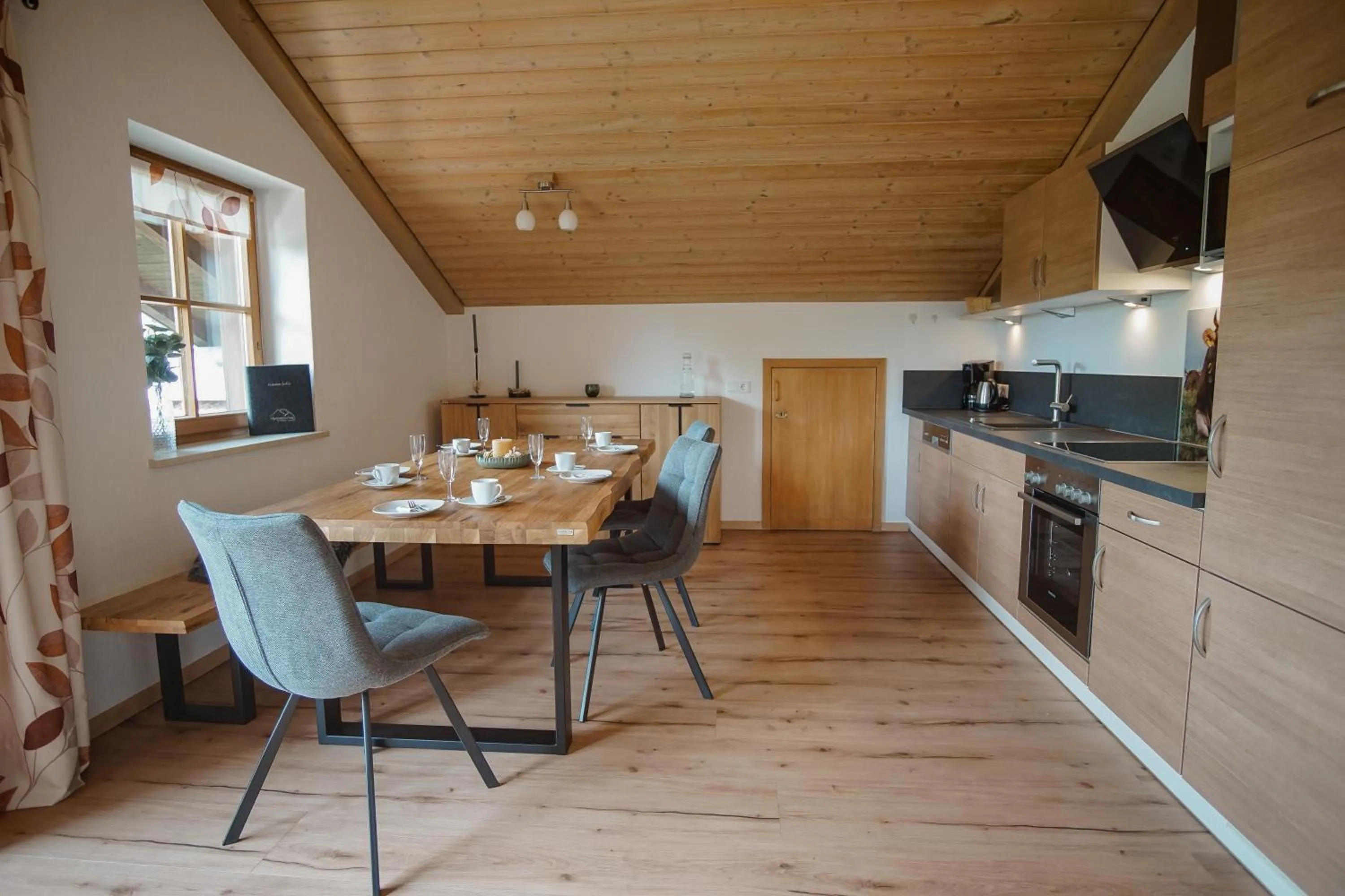 Alpenstern Finy, Bio-Gästehaus