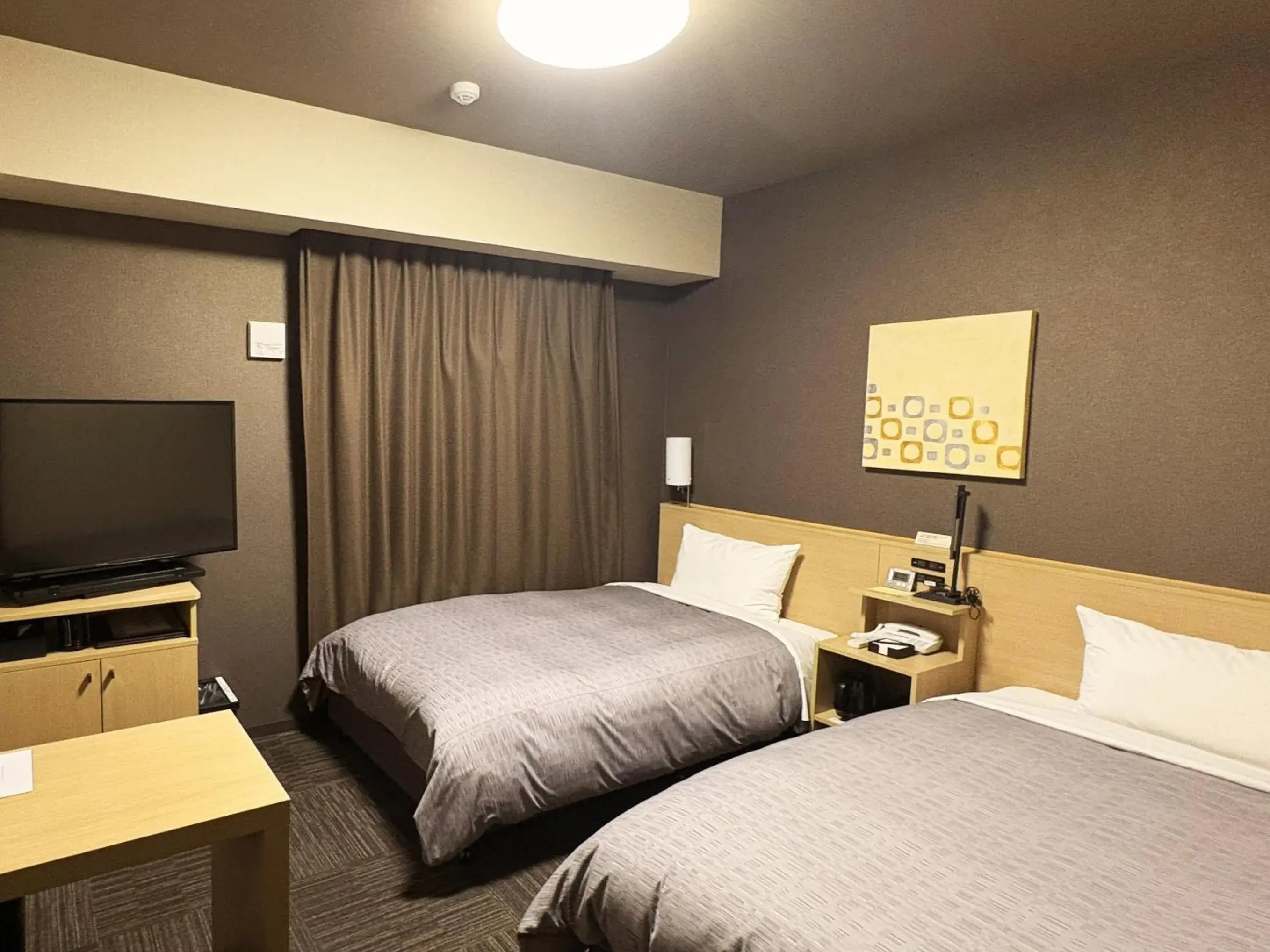 Photo of the whole room, Bed in Hotel Route-inn Utsunomiya Yuinomori -Lightline Yuinomori Nishi Ekimae- Photo of the whole room, Bed in Hotel Route-inn Utsunomiya Yuinomori -Lightline Yuinomori Nishi Ekimae-