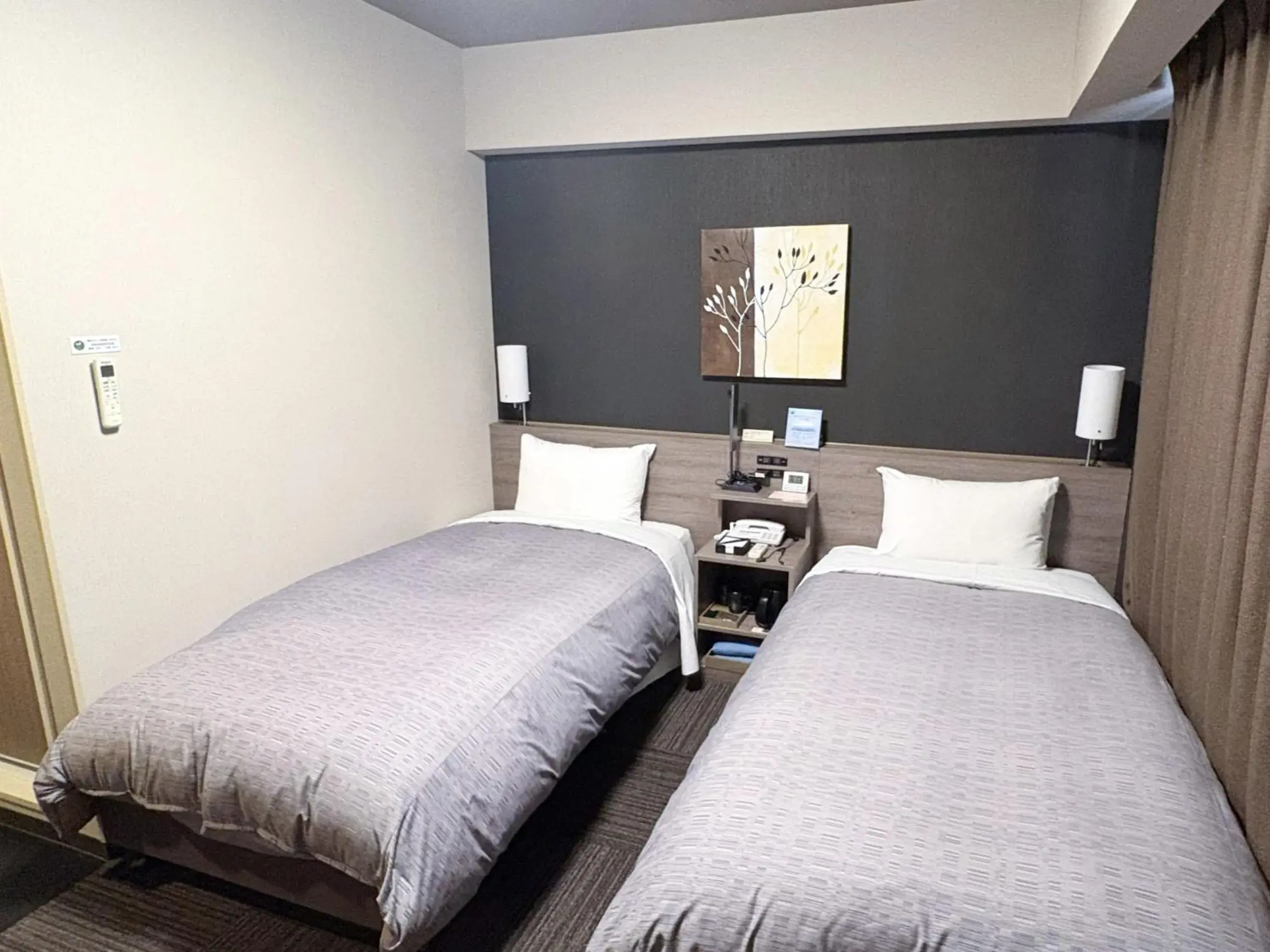 Comfort Twin Room - single occupancy - Smoking in Hotel Route-inn Utsunomiya Yuinomori -Lightline Yuinomori Nishi Ekimae- Comfort Twin Room - single occupancy - Smoking in Hotel Route-inn Utsunomiya Yuinomori -Lightline Yuinomori Nishi Ekimae-