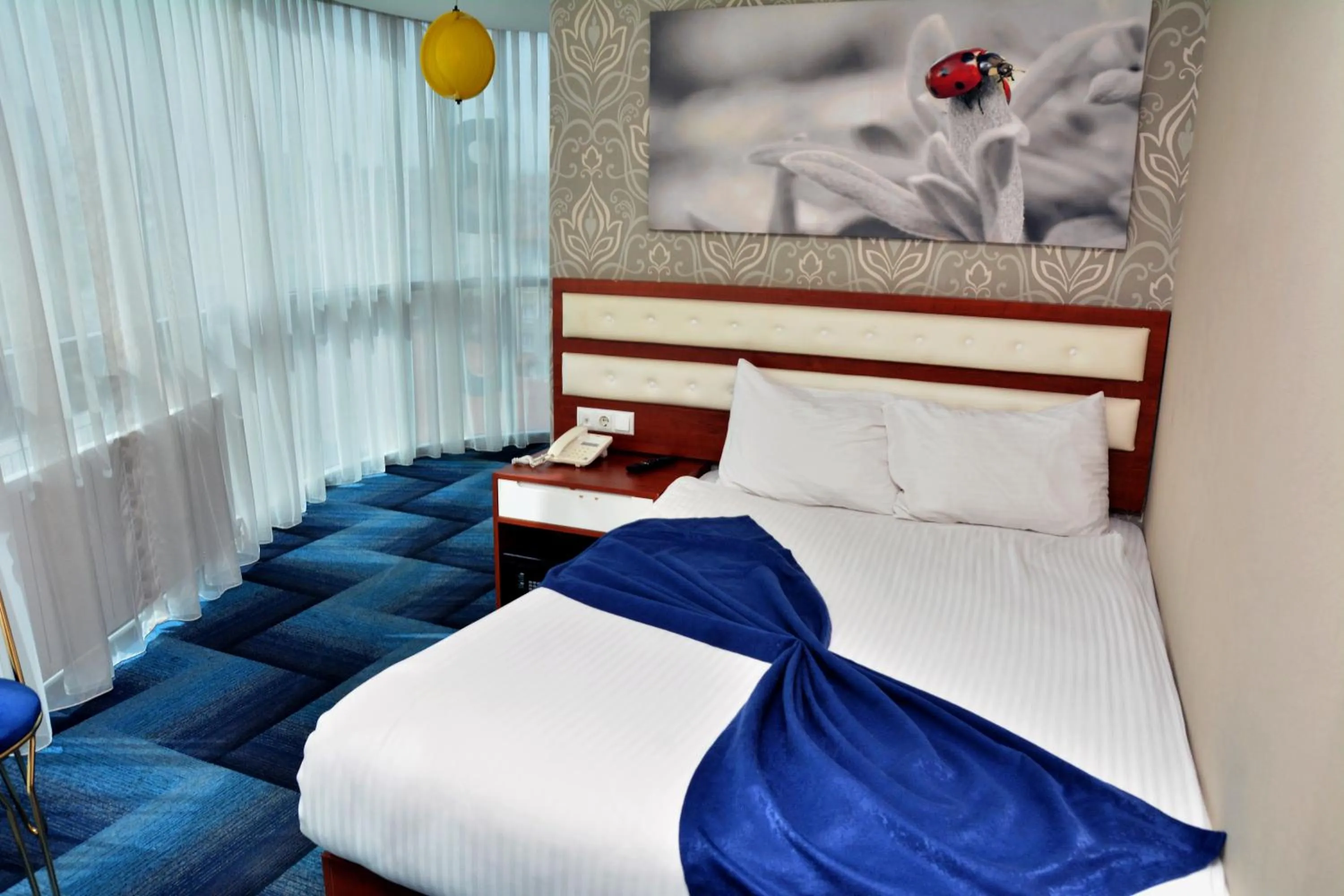 Photo of the whole room, Bed in Business Grand Hotel