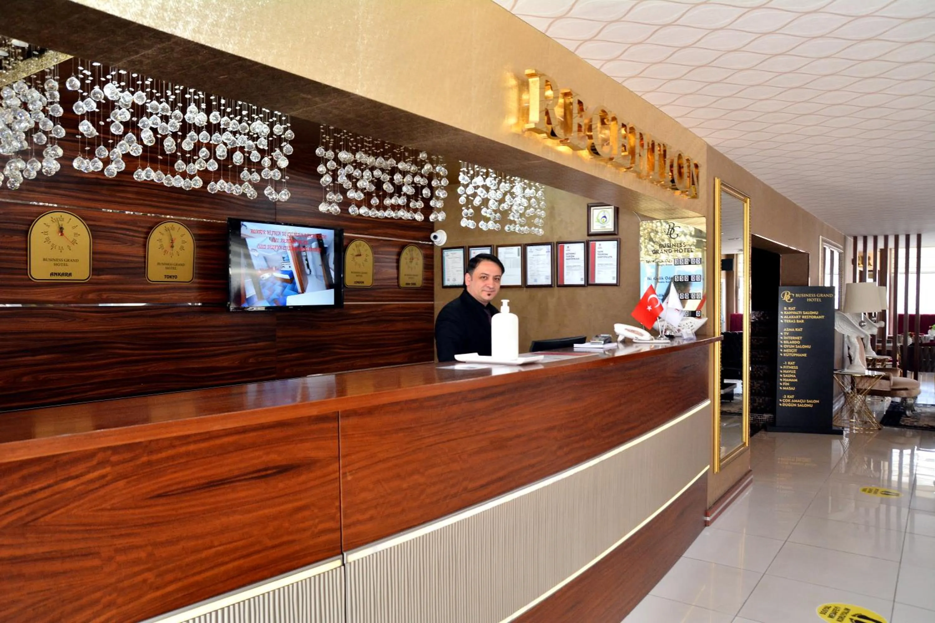 Staff in Business Grand Hotel