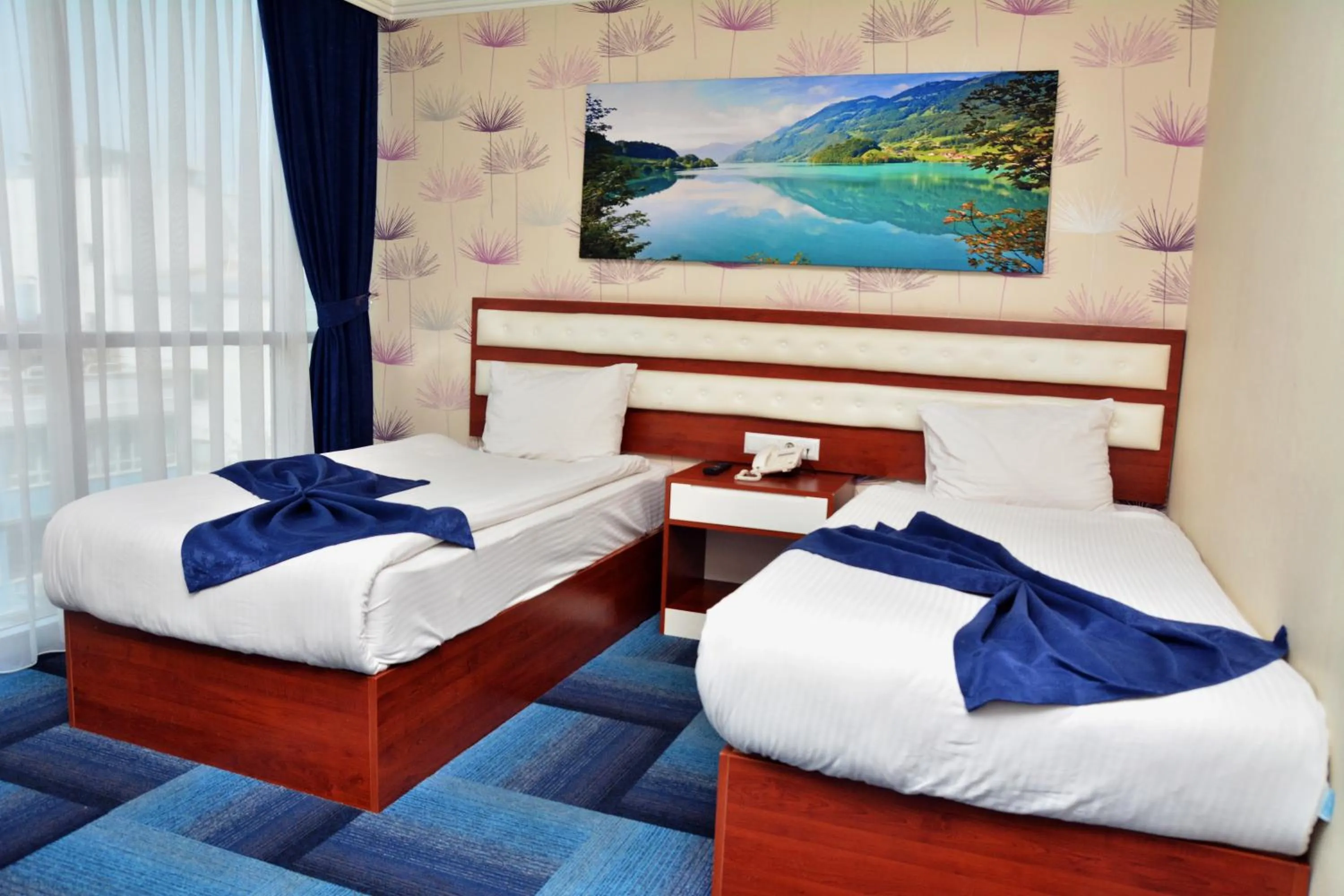 Photo of the whole room, Bed in Business Grand Hotel