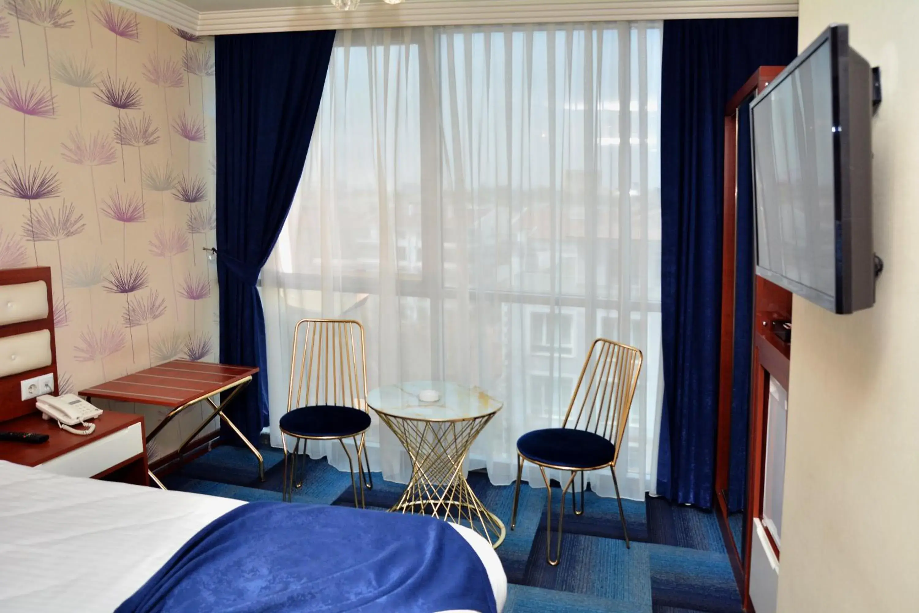 Standard Single Room in Business Grand Hotel Standard Single Room in Business Grand Hotel