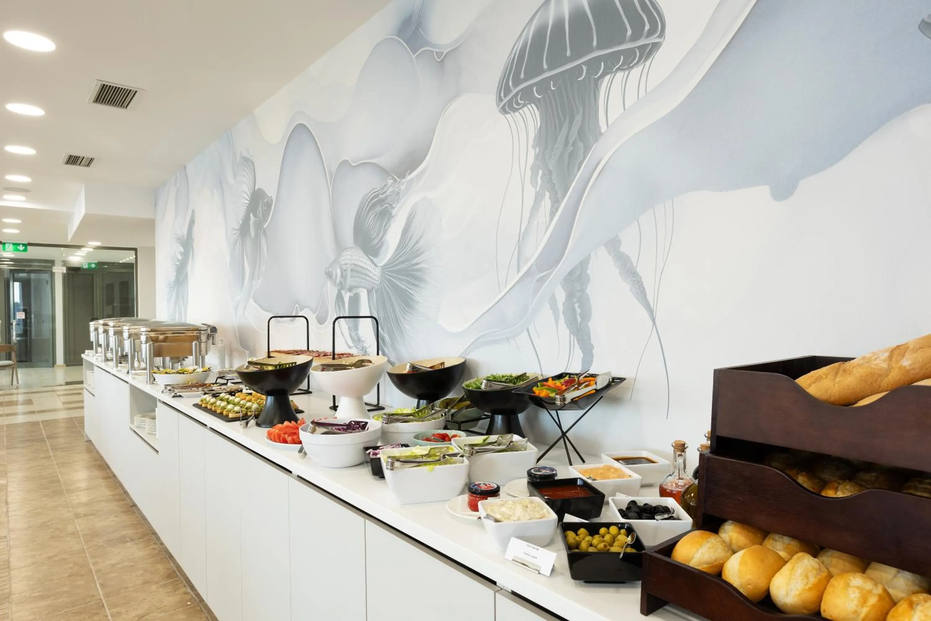 Food and drinks in Hotel Antea - By The Sea