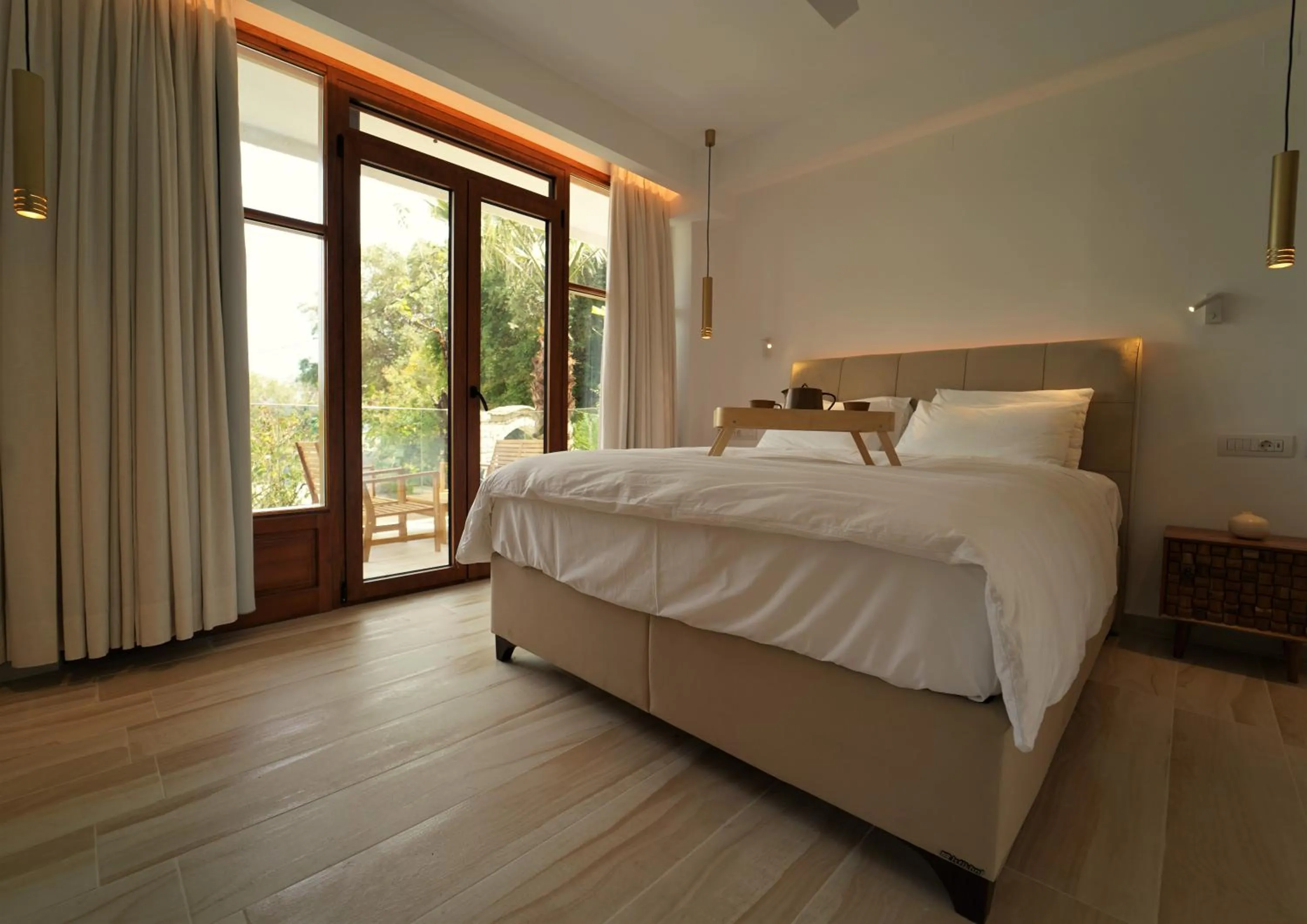 Photo of the whole room, Bed in Bella Vista Hotel Studios & Apartments