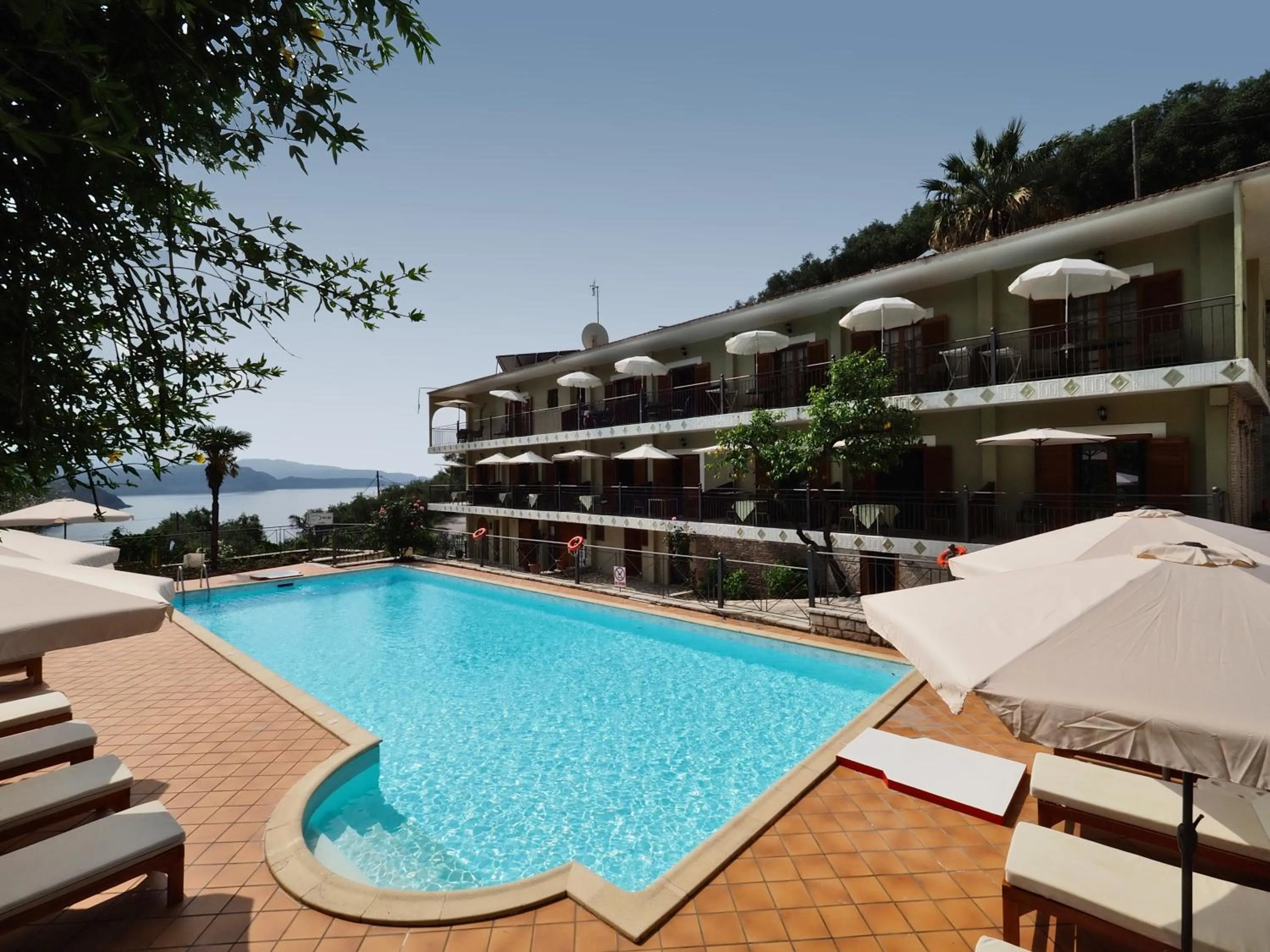 Swimming pool in Bella Vista Hotel Studios & Apartments