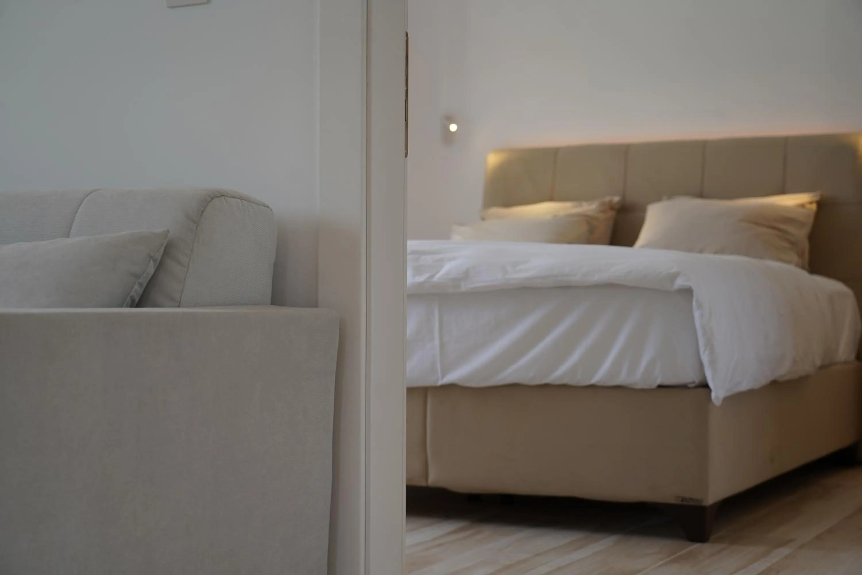 Bedroom, Bed in Bella Vista Hotel Studios & Apartments