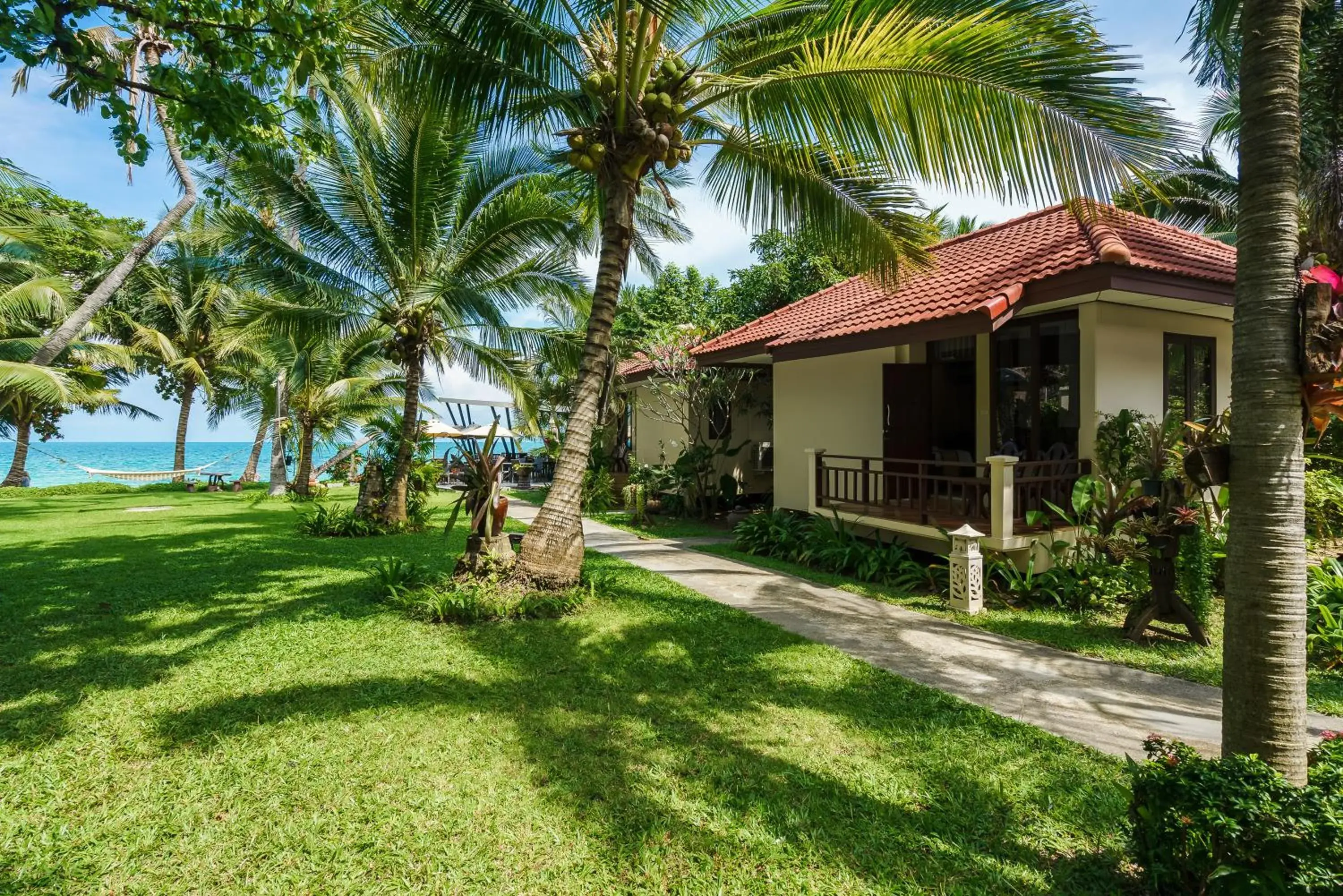 Deluxe One-Bedroom Bungalow in Promtsuk Buri Deluxe One-Bedroom Bungalow in Promtsuk Buri