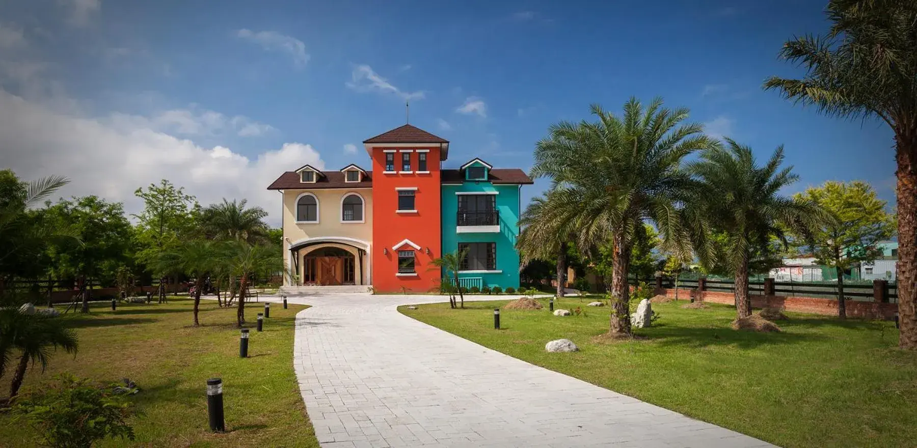 Facade/entrance in Forest B&B Facade/entrance in Forest B&B