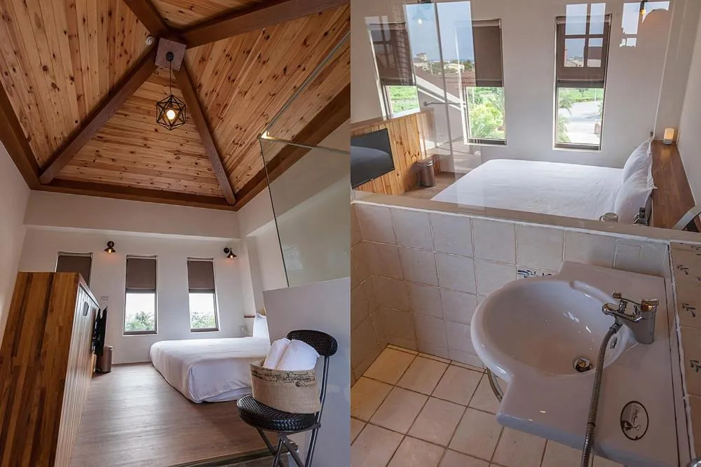 Toilet, Bed in Forest B&B