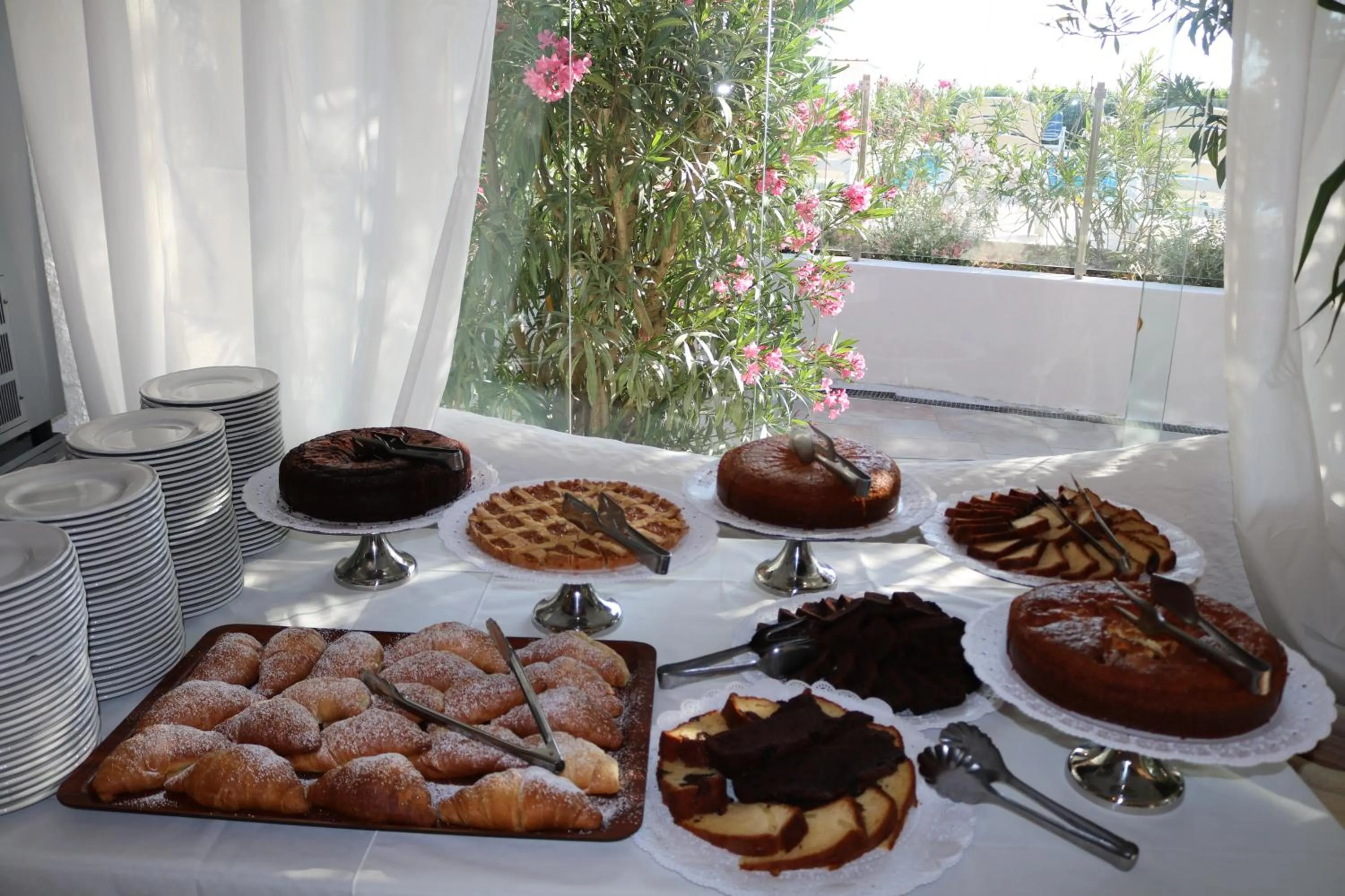 Buffet breakfast in Hotel Gabbiano Beach