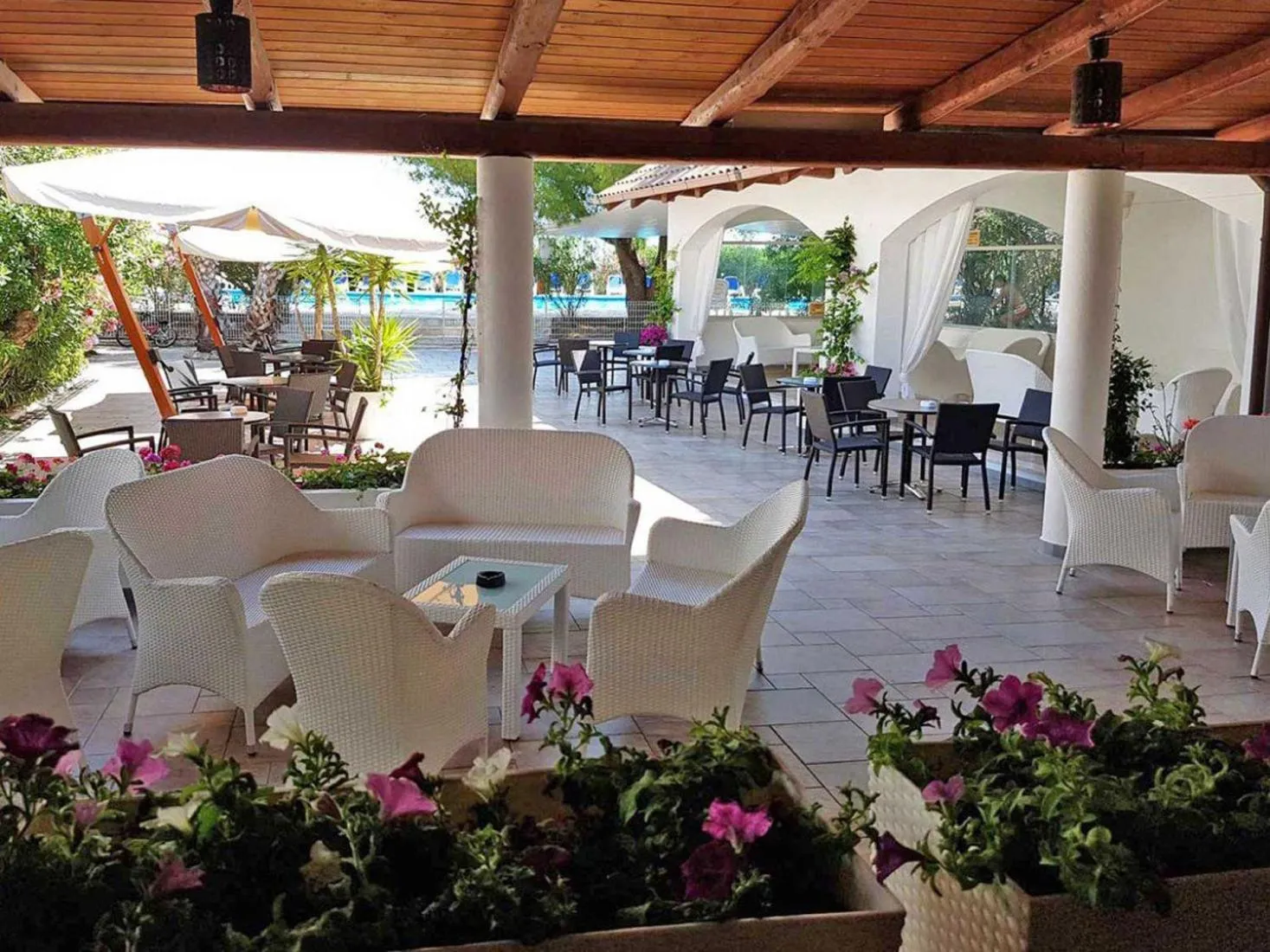 Lounge or bar in Hotel Gabbiano Beach