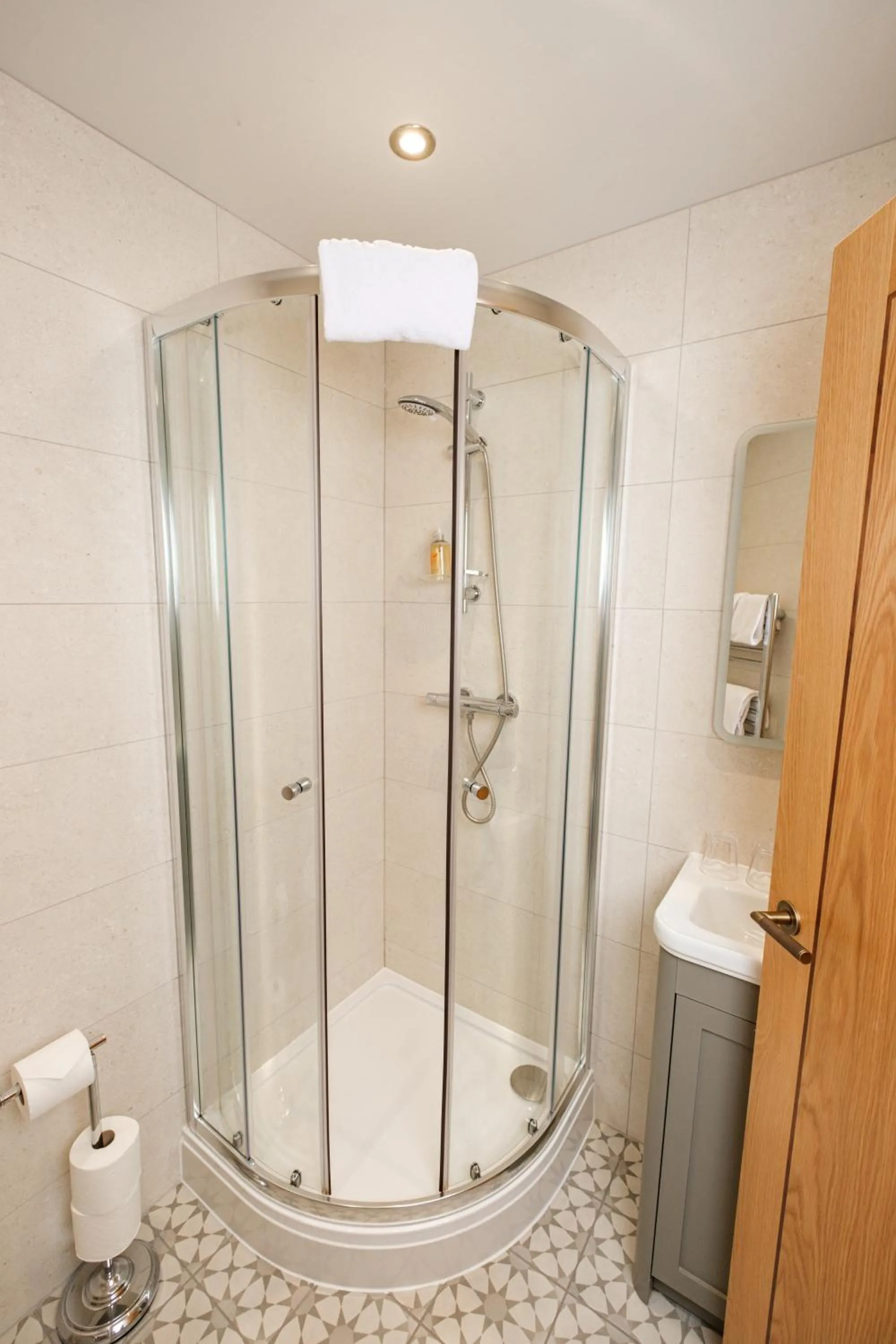 Shower in The Ruddings