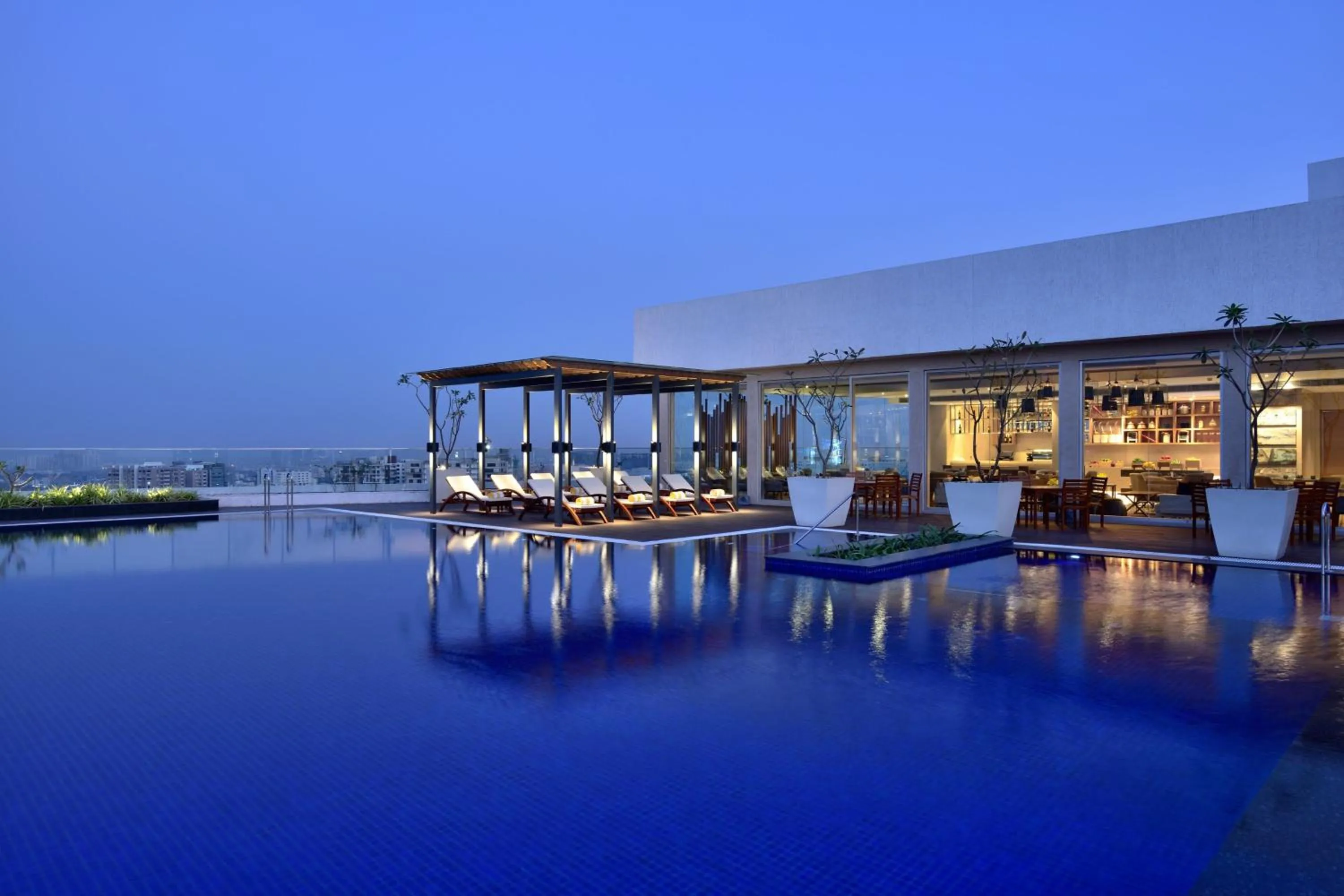 Swimming pool in Marriott Executive Apartments Hyderabad