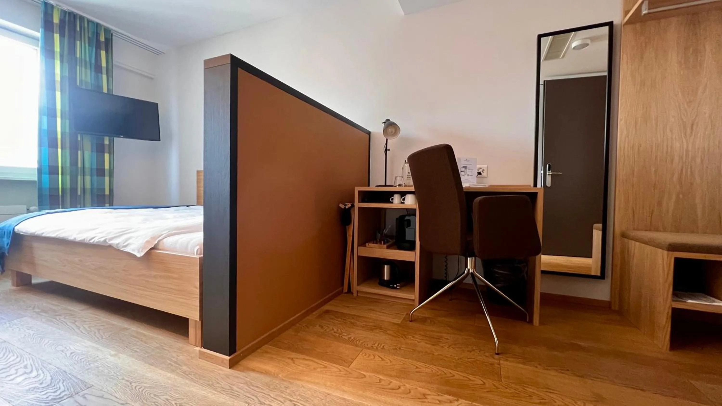 Bedroom, Bed in Hotel Bären am Bundesplatz