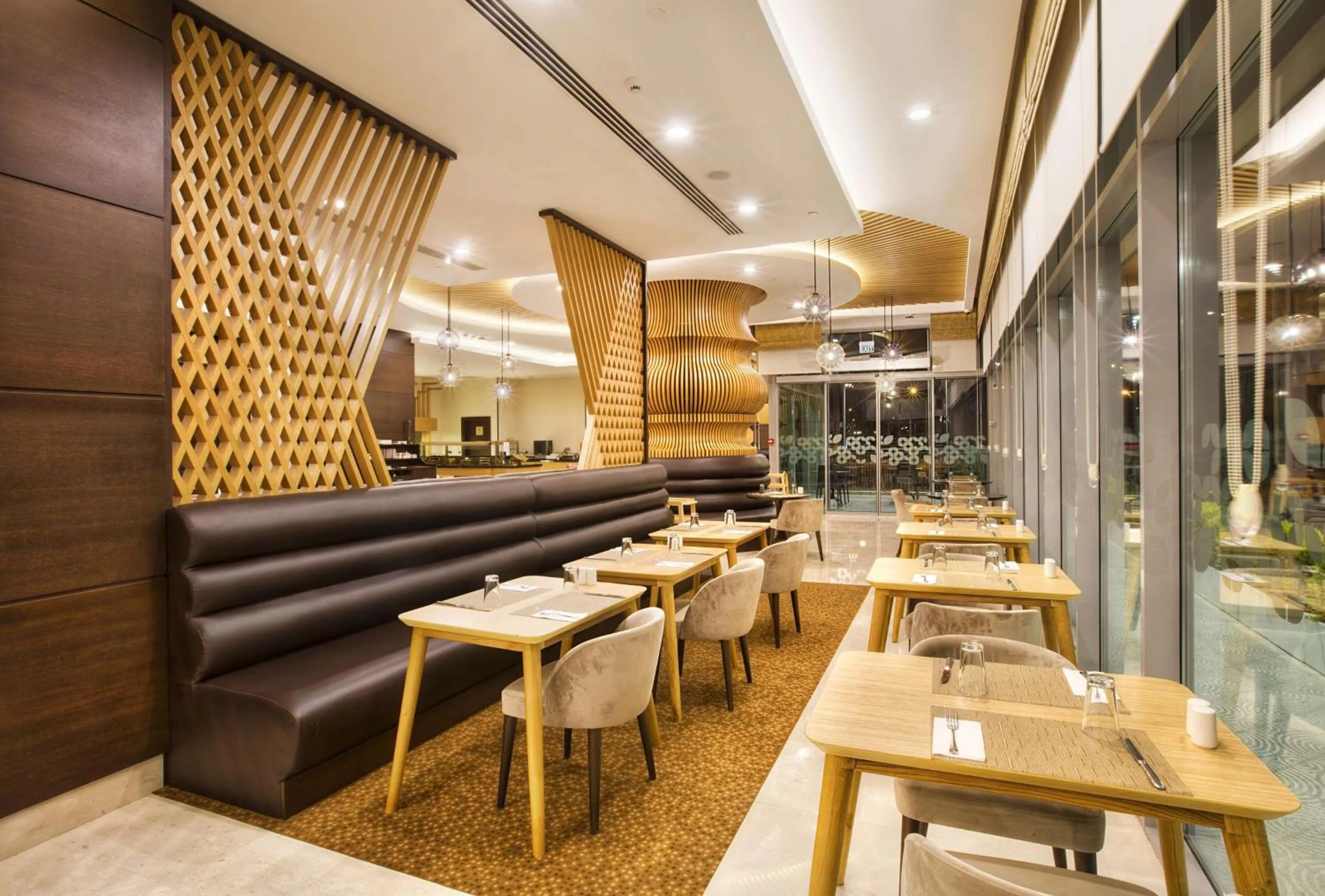 Restaurant/places to eat in Hilton Garden Inn Isparta