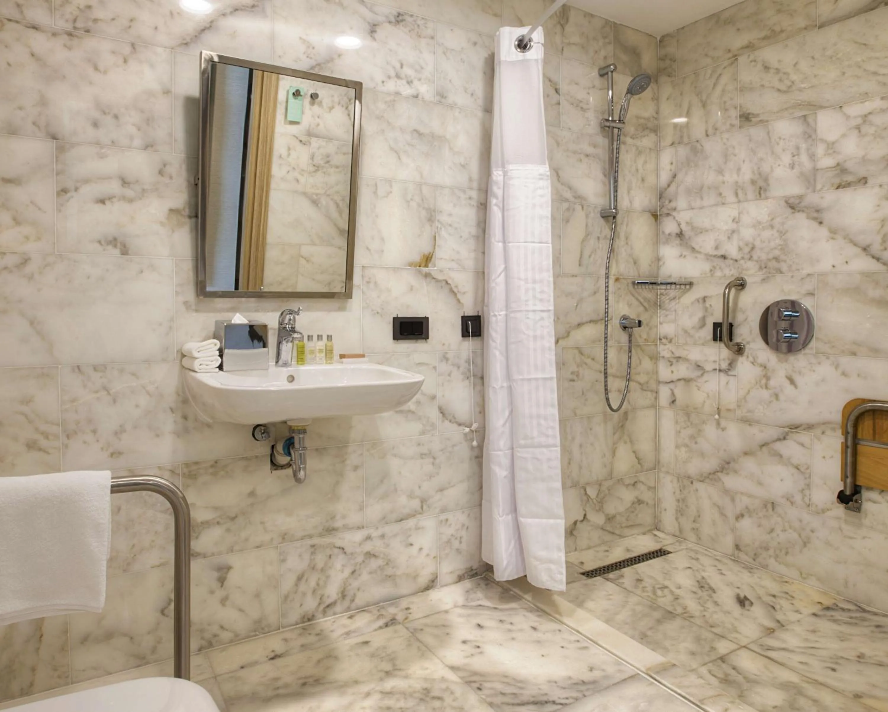 Bathroom in Hilton Garden Inn Isparta