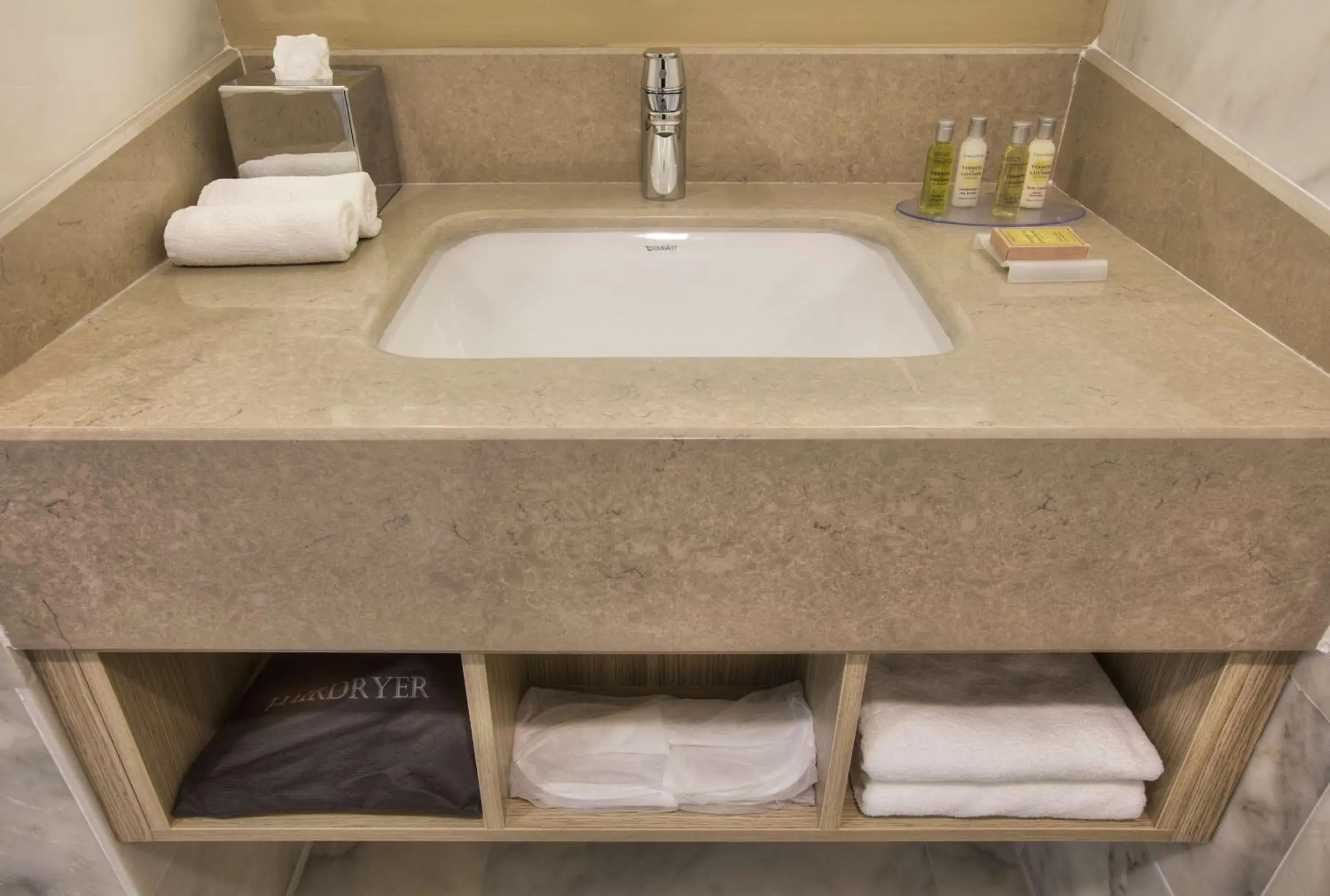 Bathroom in Hilton Garden Inn Isparta Bathroom in Hilton Garden Inn Isparta