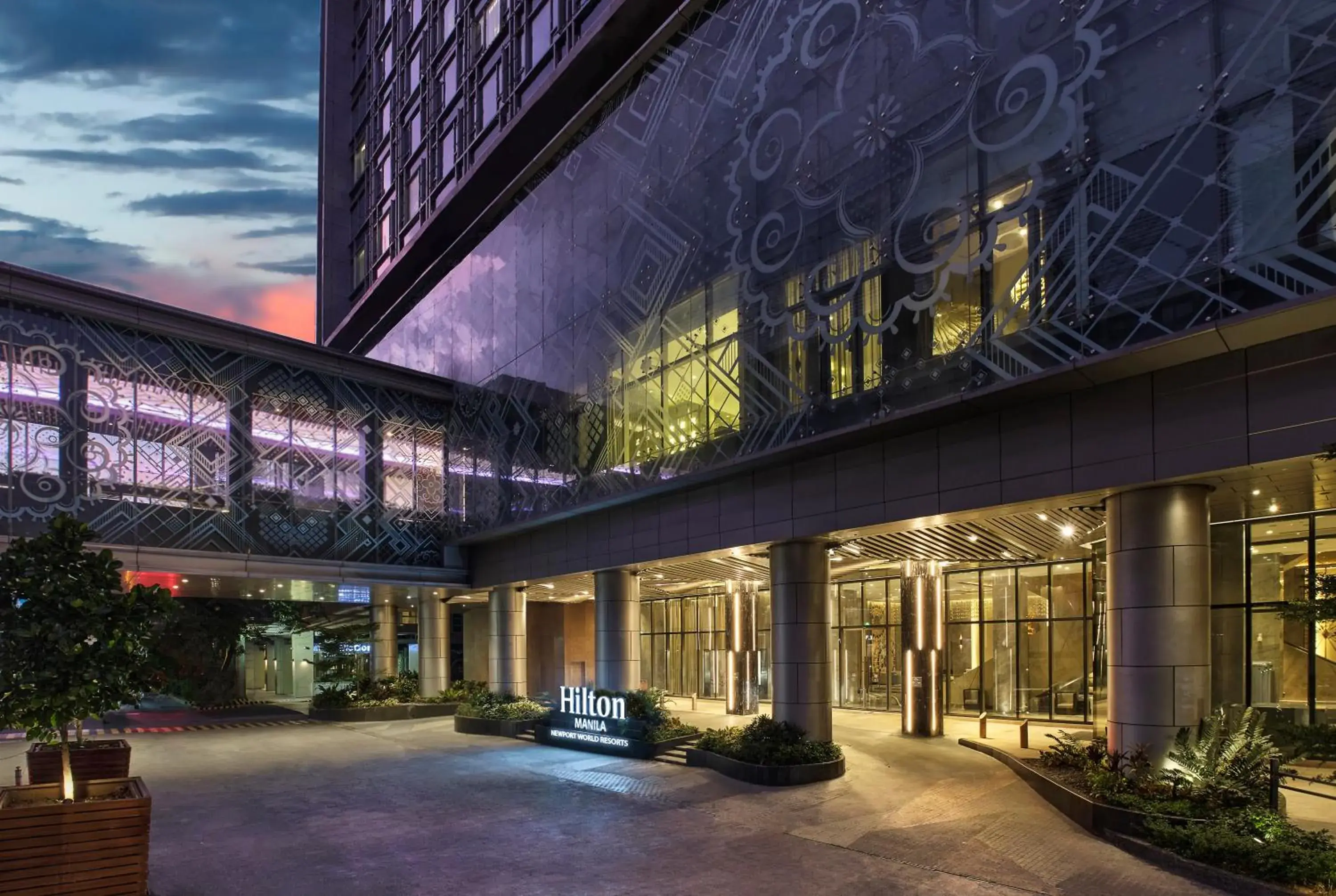 Property building in Hilton Manila Newport World Resorts Property building in Hilton Manila Newport World Resorts