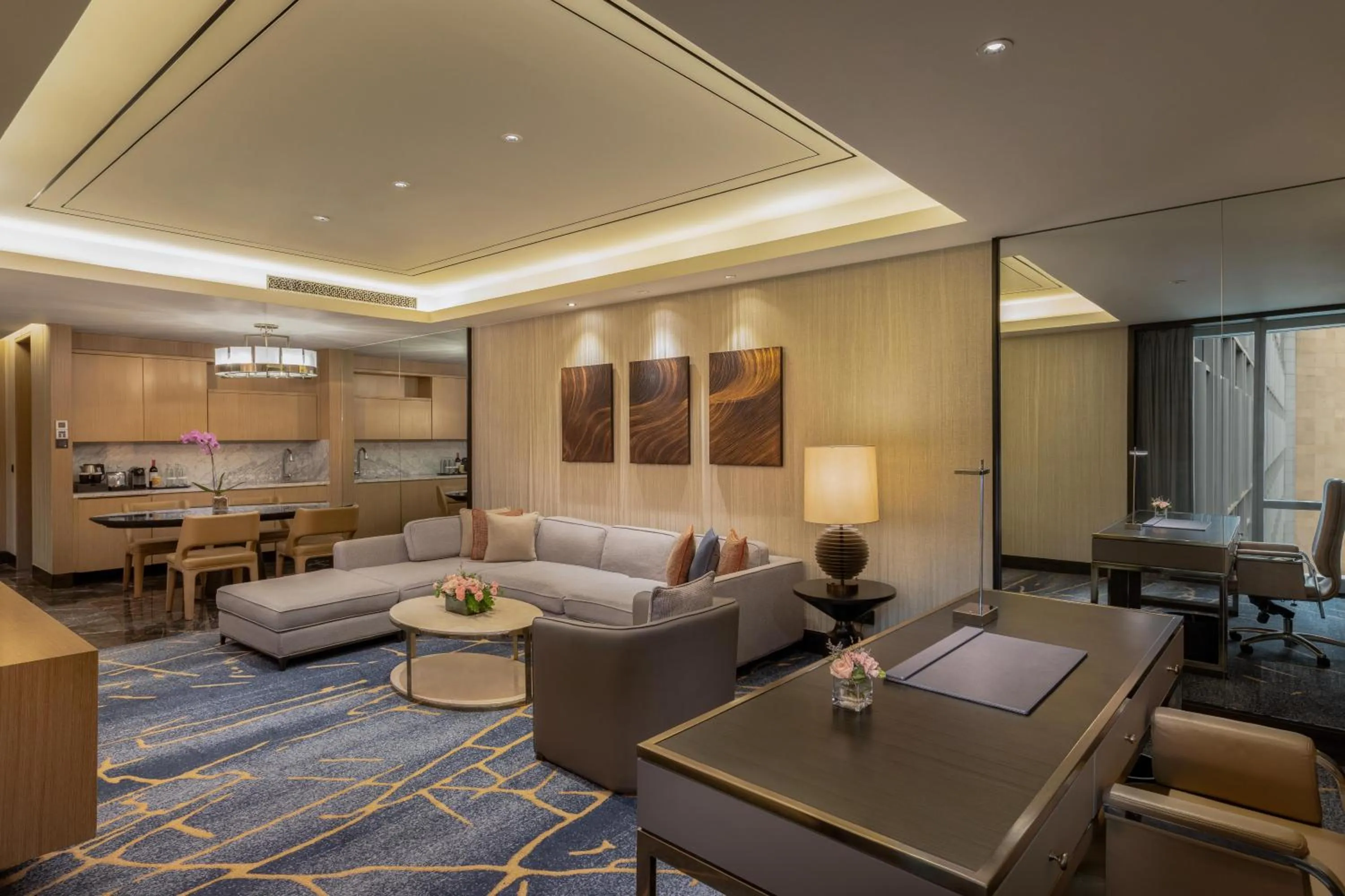 Living room in Hilton Manila Newport World Resorts