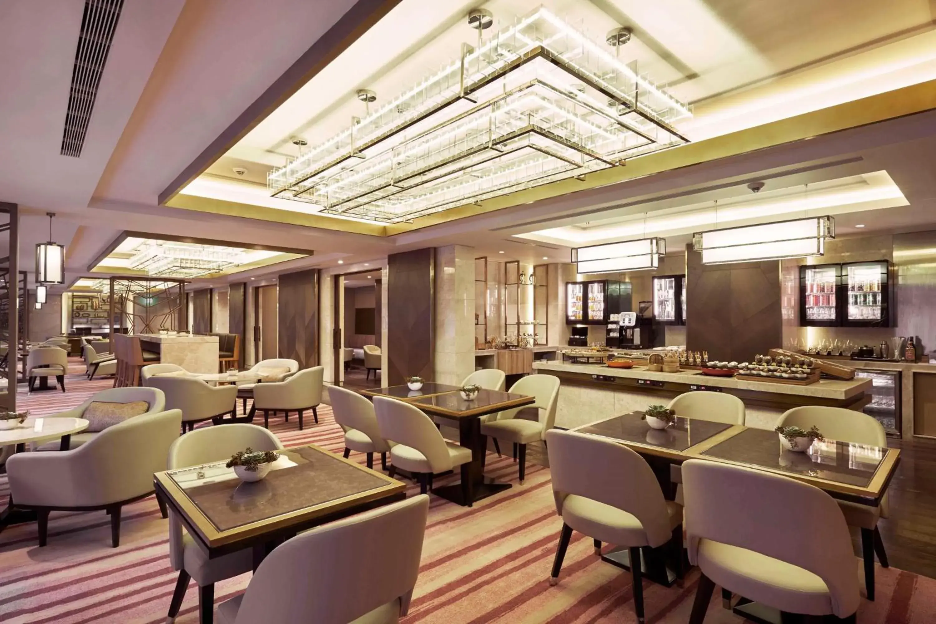 Property building in Hilton Manila Newport World Resorts Property building in Hilton Manila Newport World Resorts