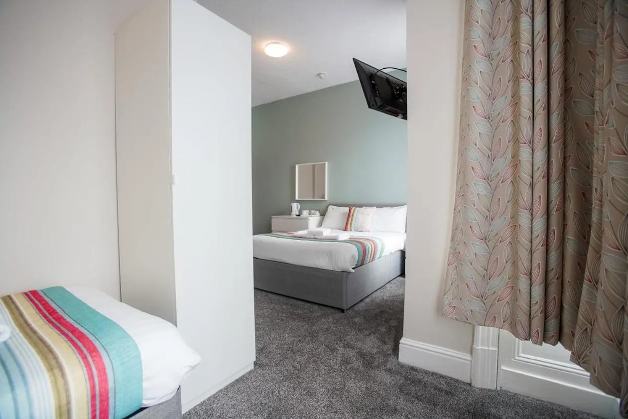 Bedroom, Bed in The Georgian Hollies Hotel