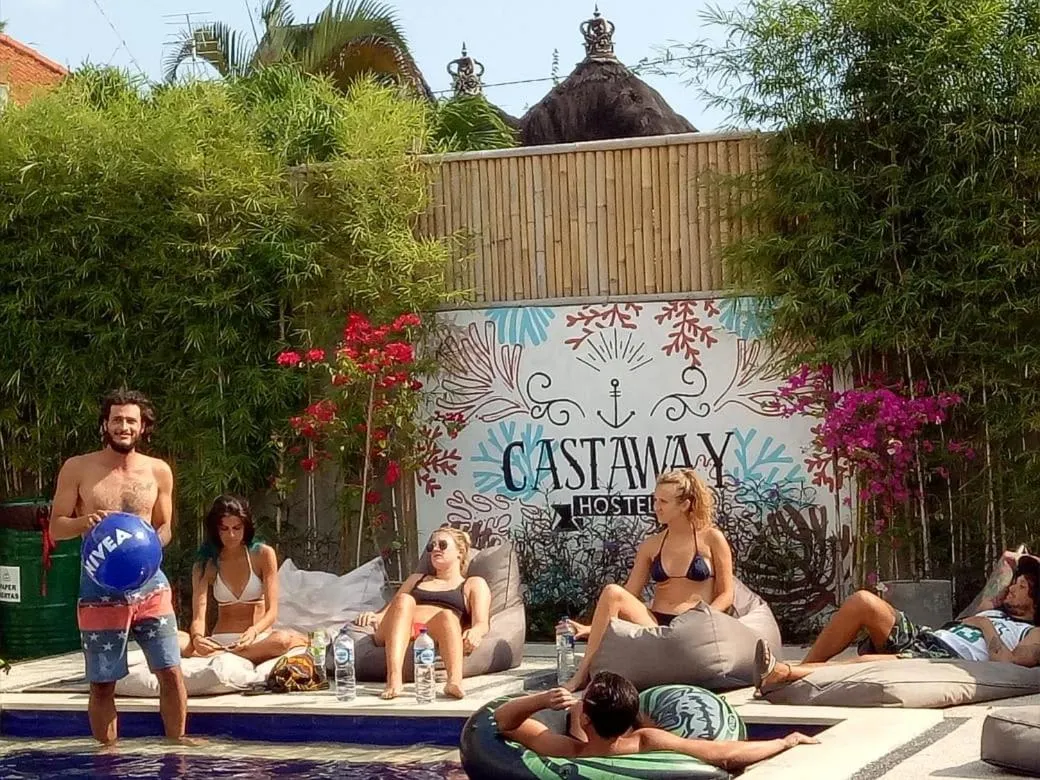 Day in Castaway Hostel