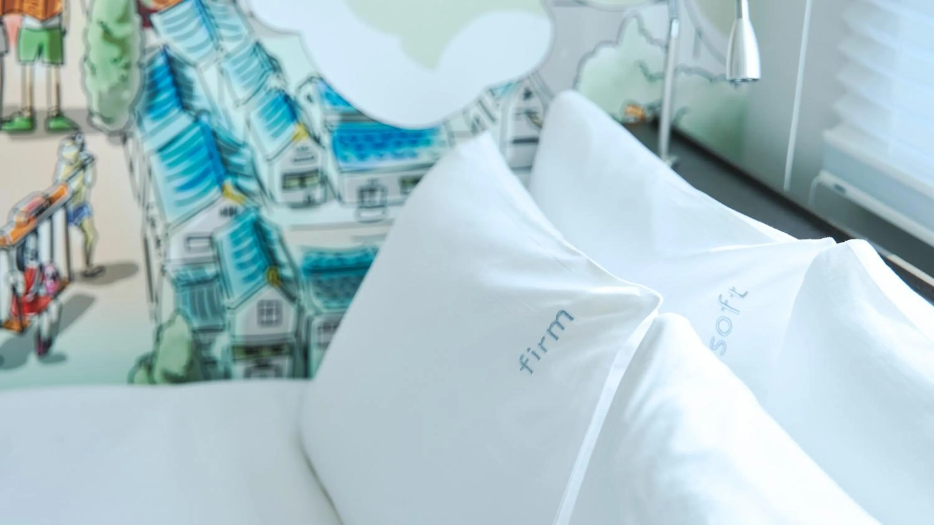 Photo of the whole room, Bed in Garner Hotel Osaka Honmachi Midosuji by IHG