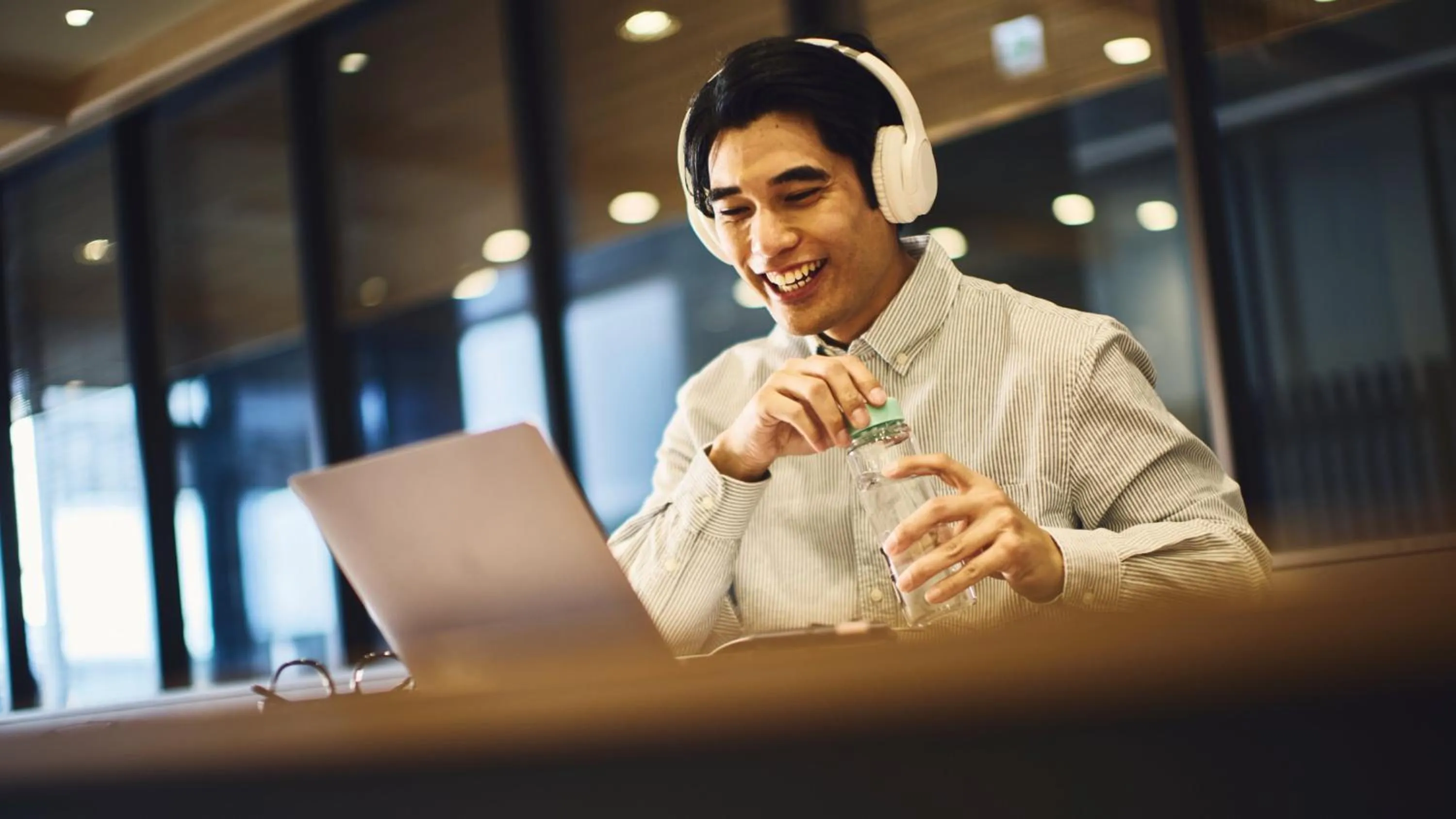 Property building in Garner Hotel Osaka Honmachi Midosuji by IHG