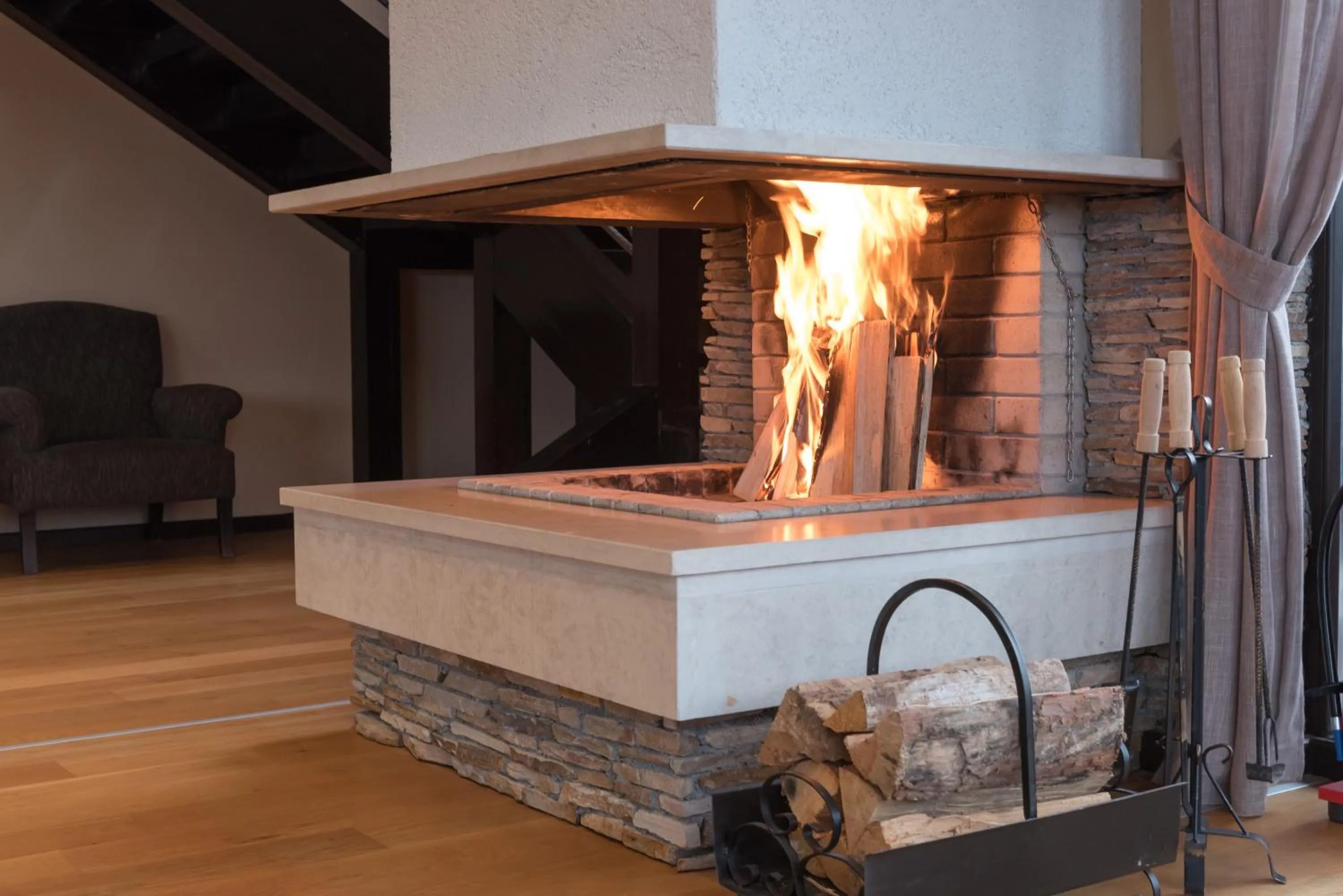 flat iron in Lion Bansko Hotel