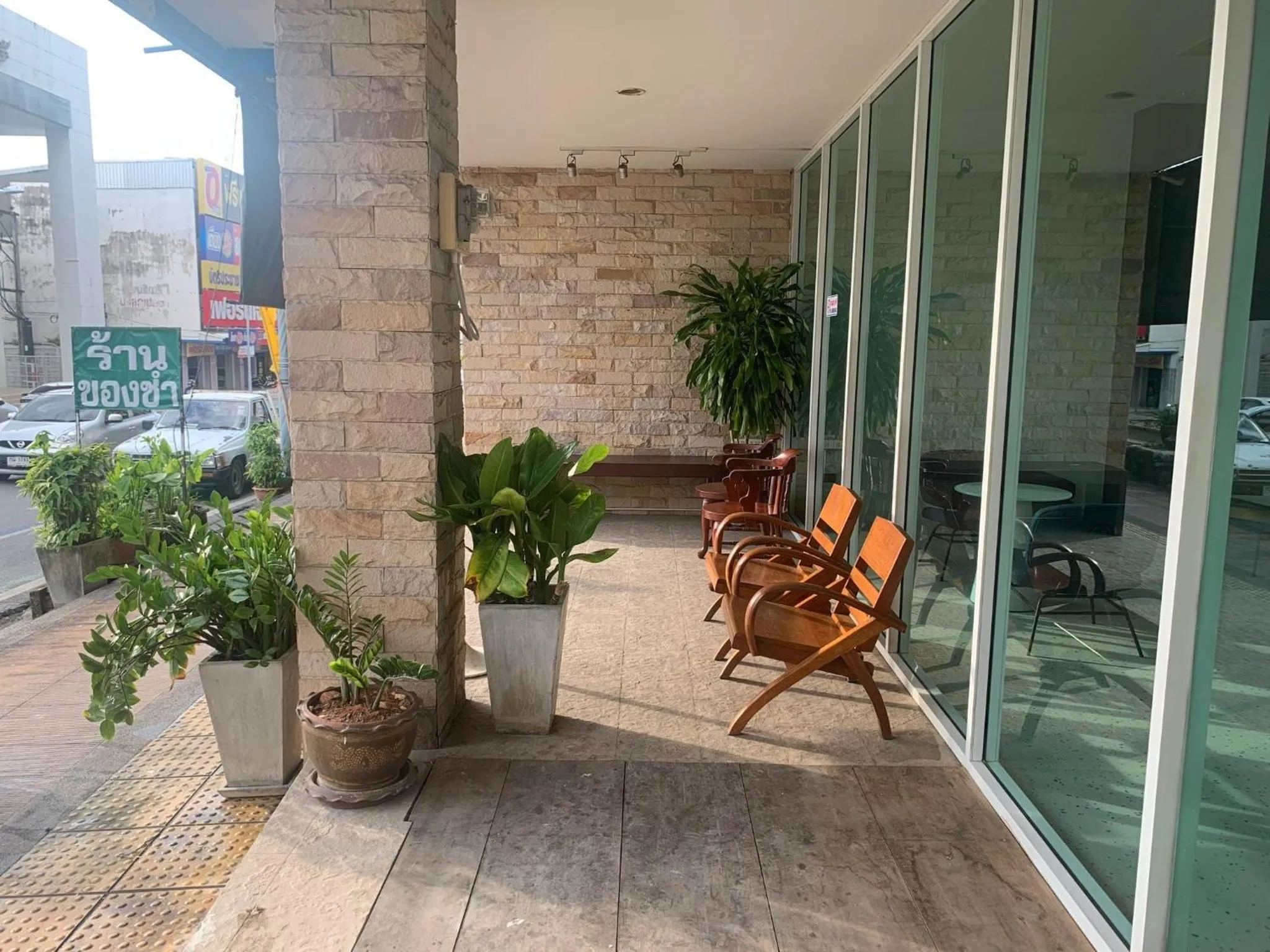 Day in S2S Queen Trang Hotel