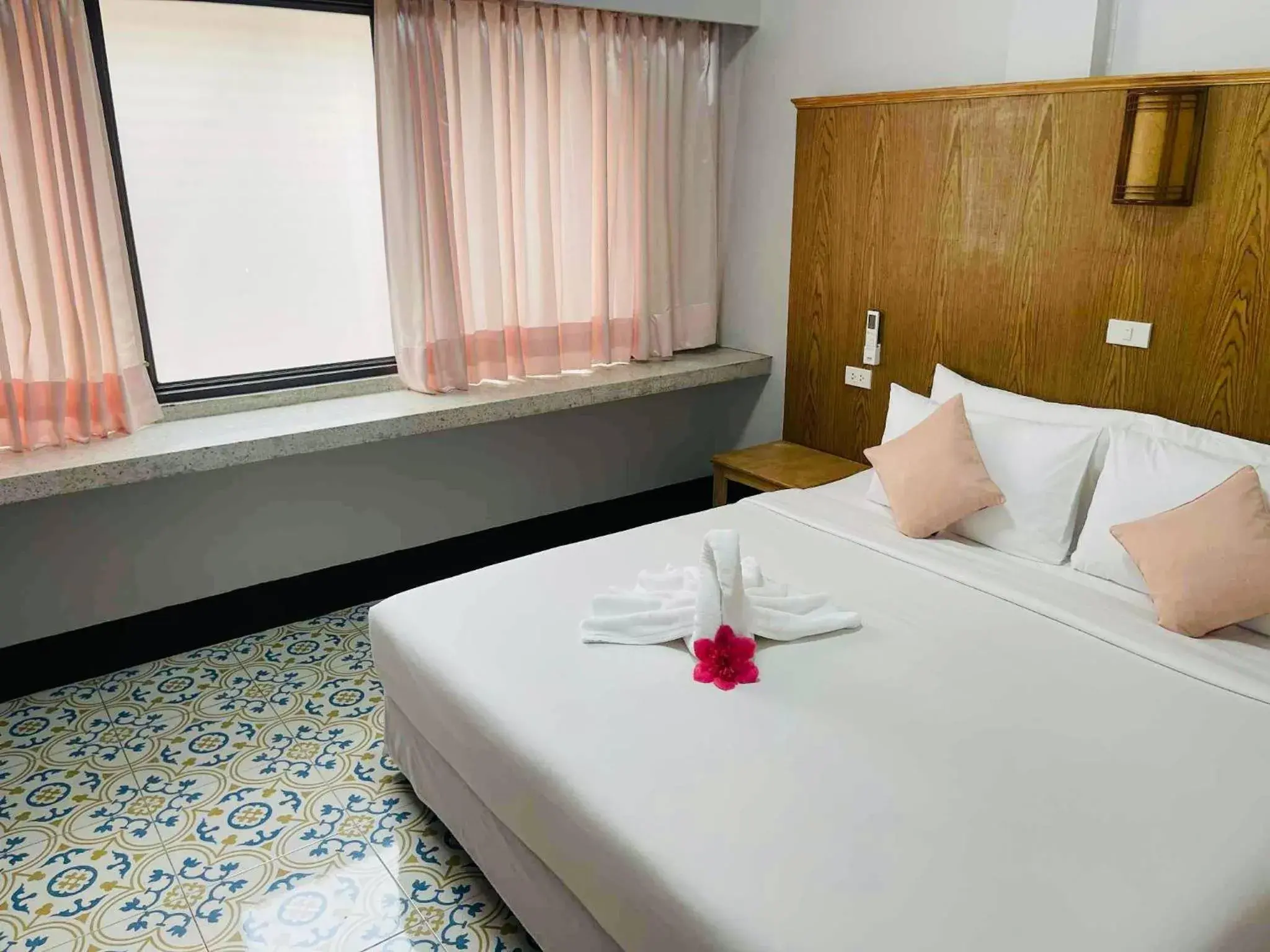 Queen Room in S2S Queen Trang Hotel Queen Room in S2S Queen Trang Hotel