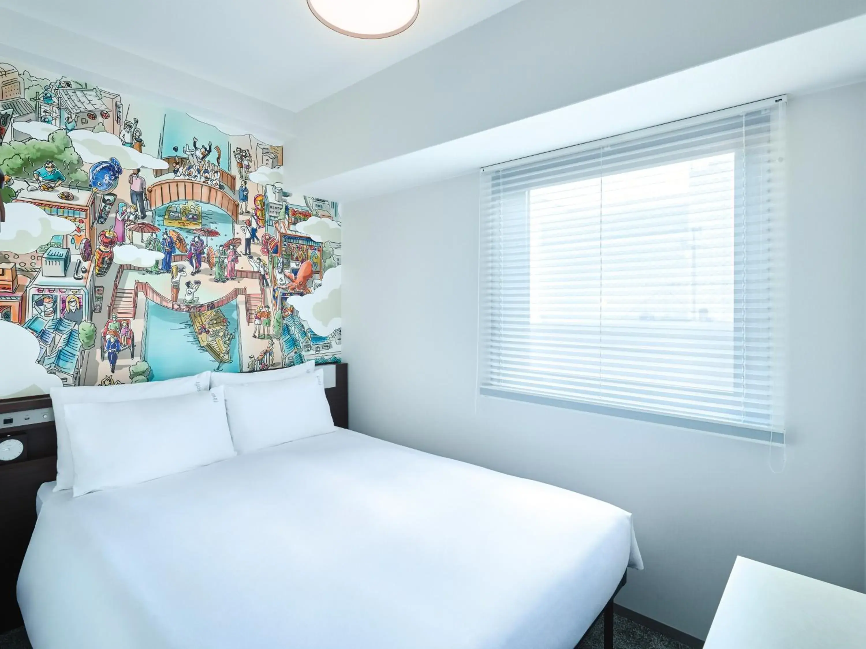 Bed in Garner Hotel Osaka Honmachi Kita Semba by IHG Bed in Garner Hotel Osaka Honmachi Kita Semba by IHG