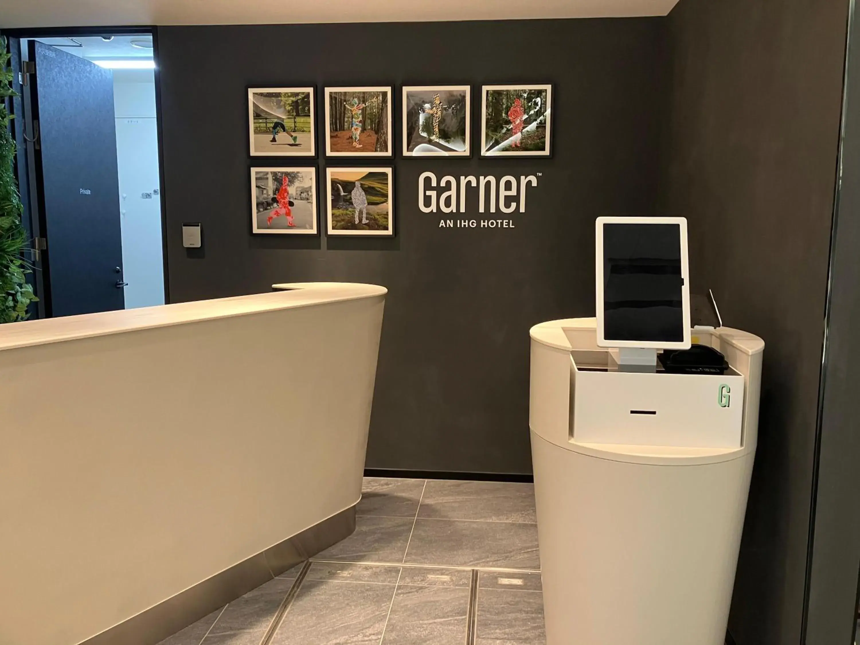 Lobby or reception in Garner Hotel Osaka Honmachi Kita Semba by IHG Lobby or reception in Garner Hotel Osaka Honmachi Kita Semba by IHG