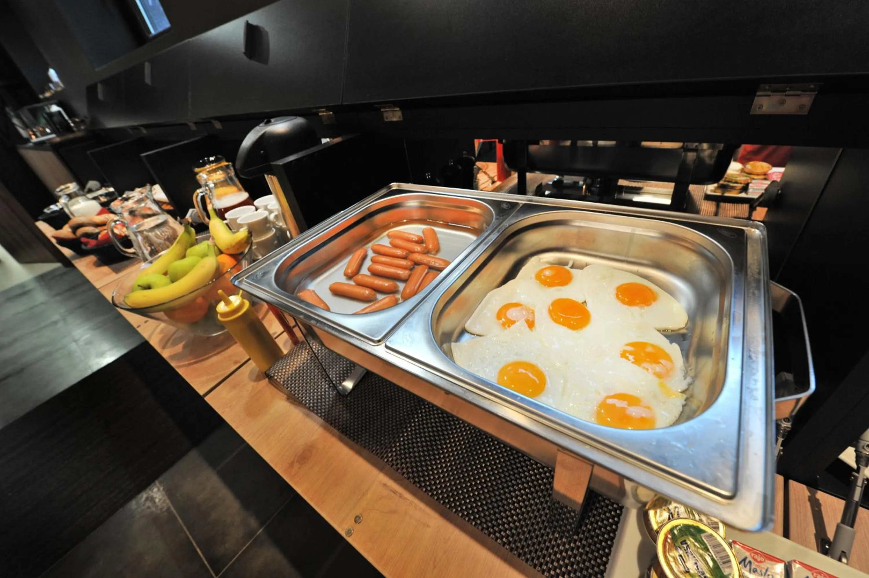 Buffet breakfast in APLEND Vila Olívia