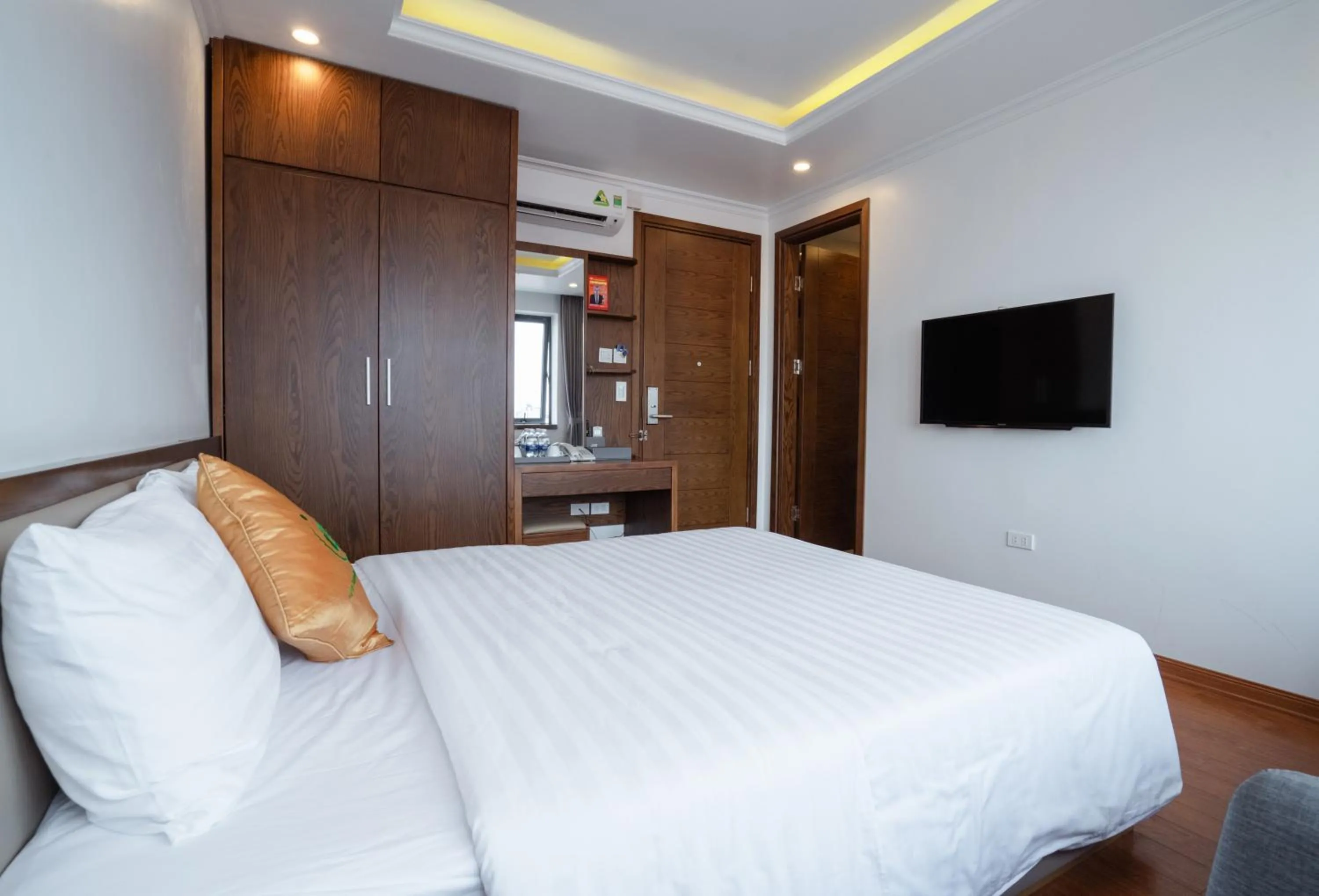 TV and multimedia, Bed in GM Hotel and Apartment