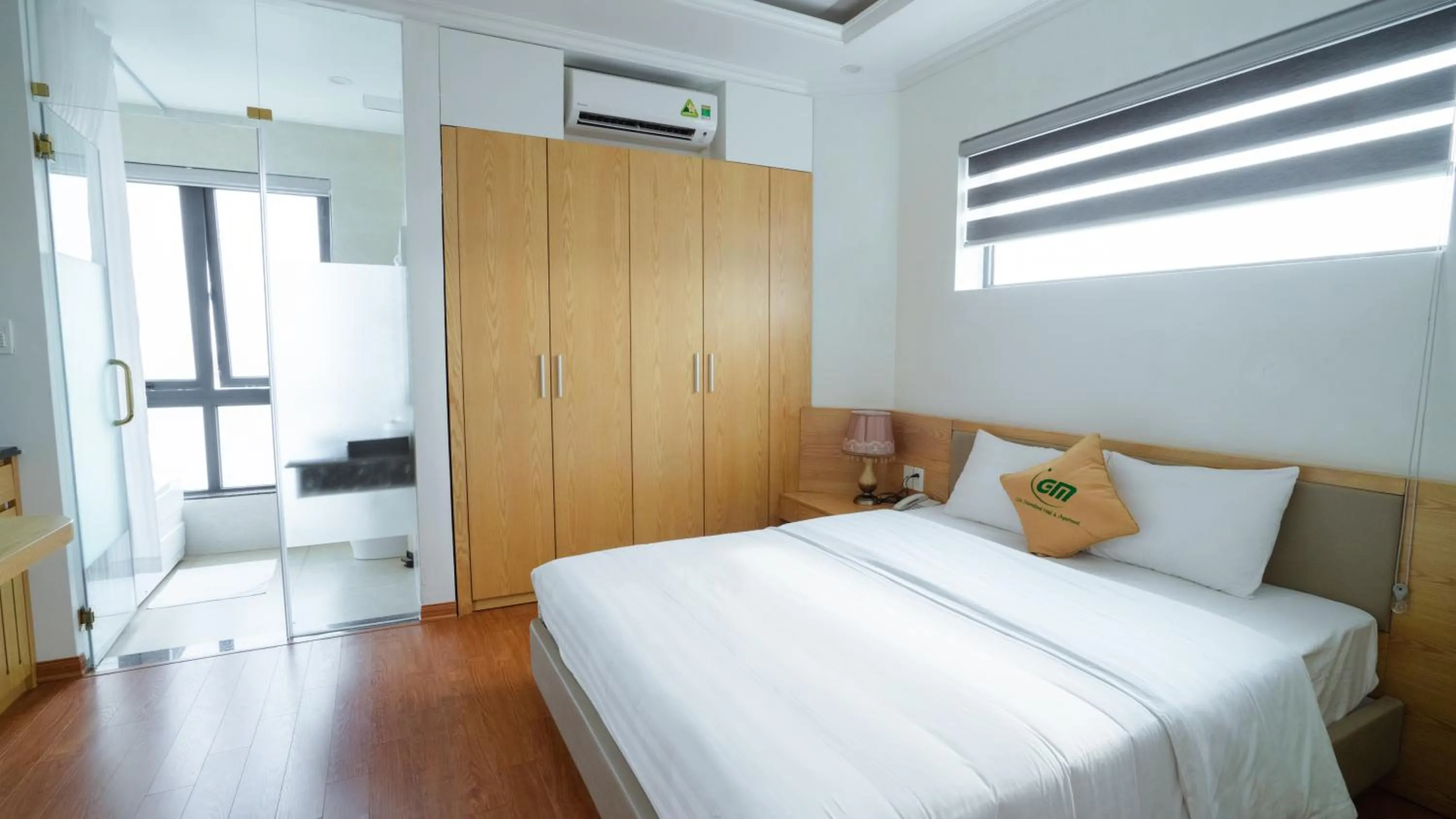 TV and multimedia, Bed in GM Hotel and Apartment