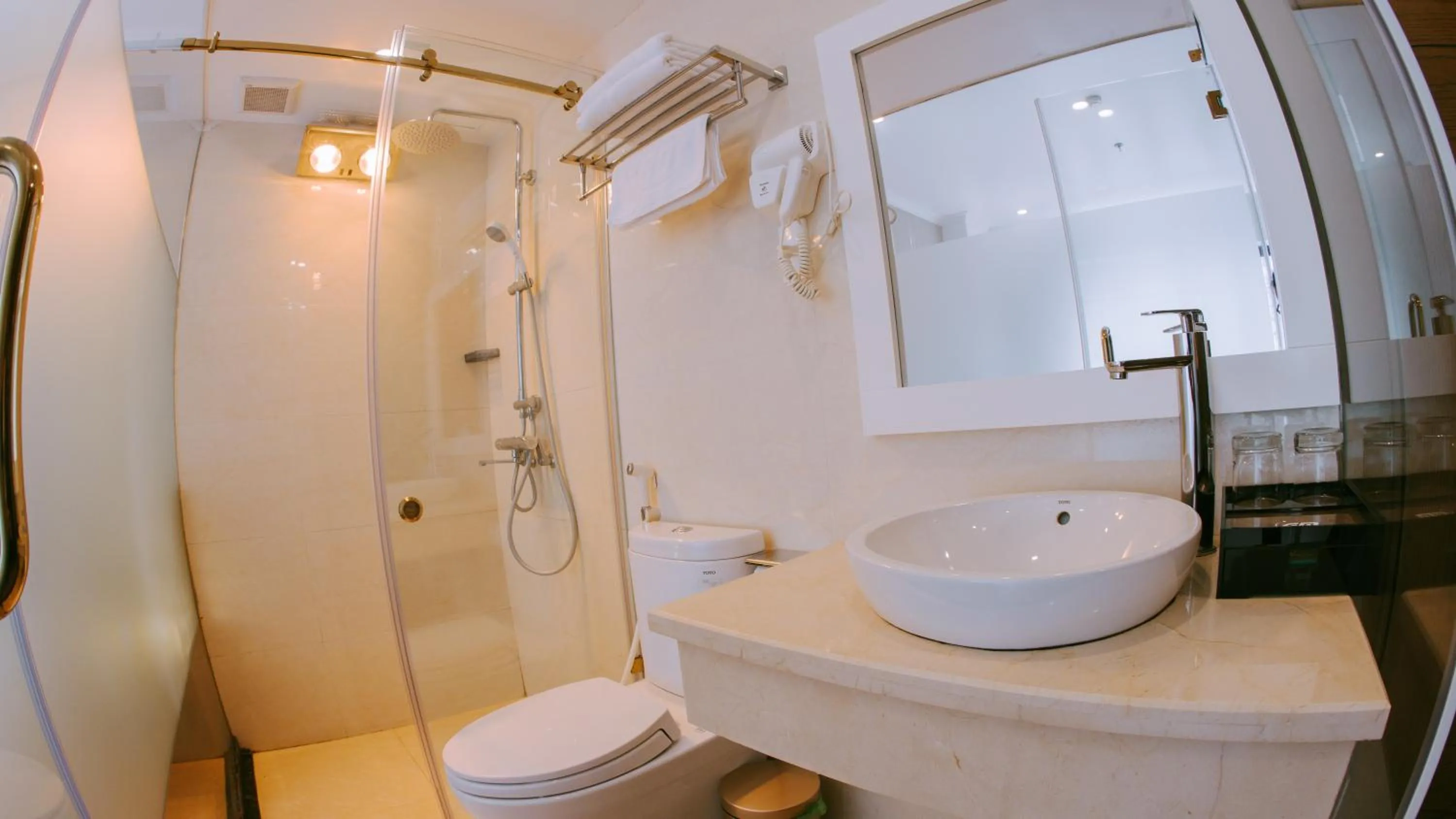 Toilet in GM Hotel and Apartment