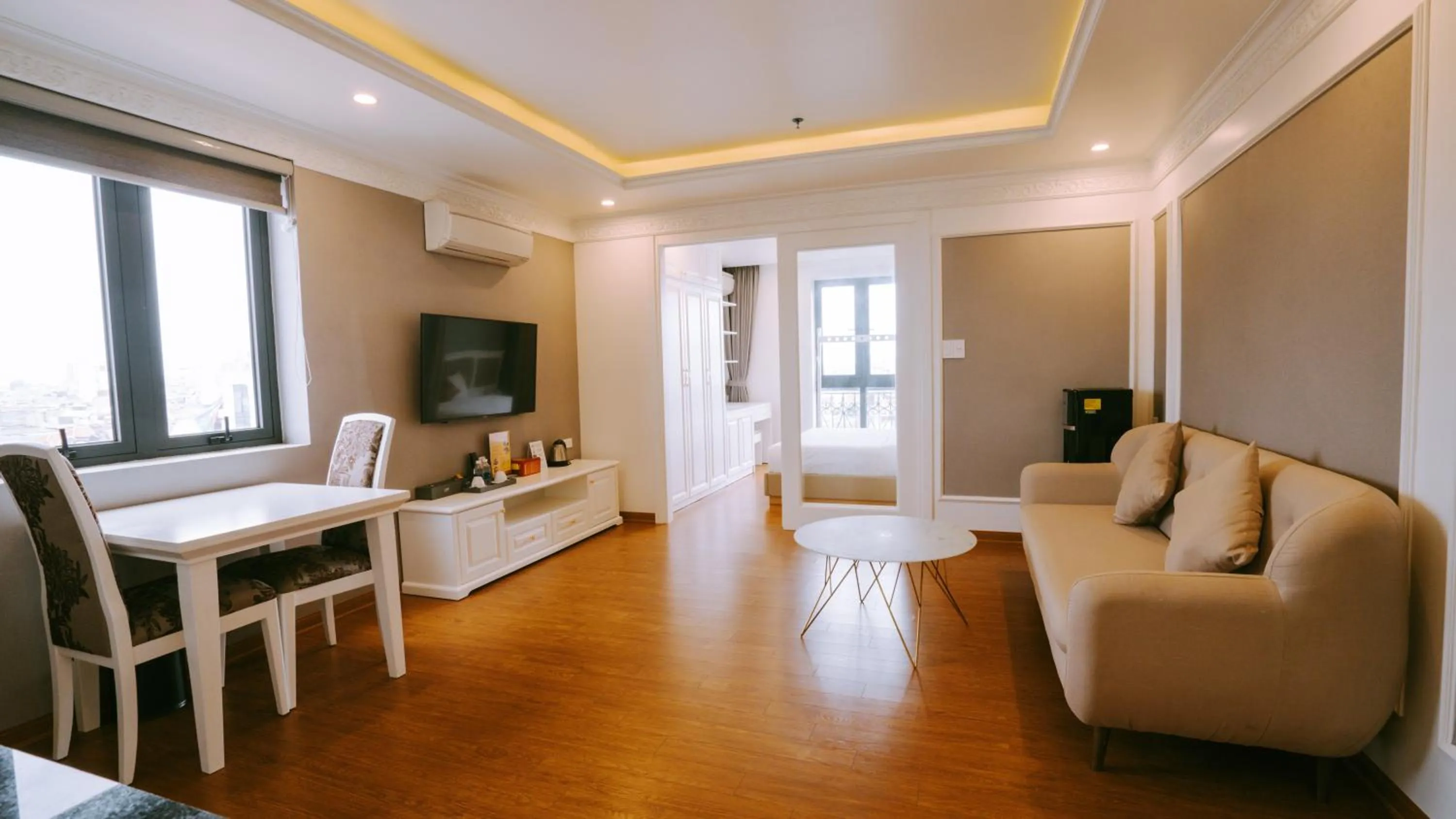 TV and multimedia in GM Hotel and Apartment