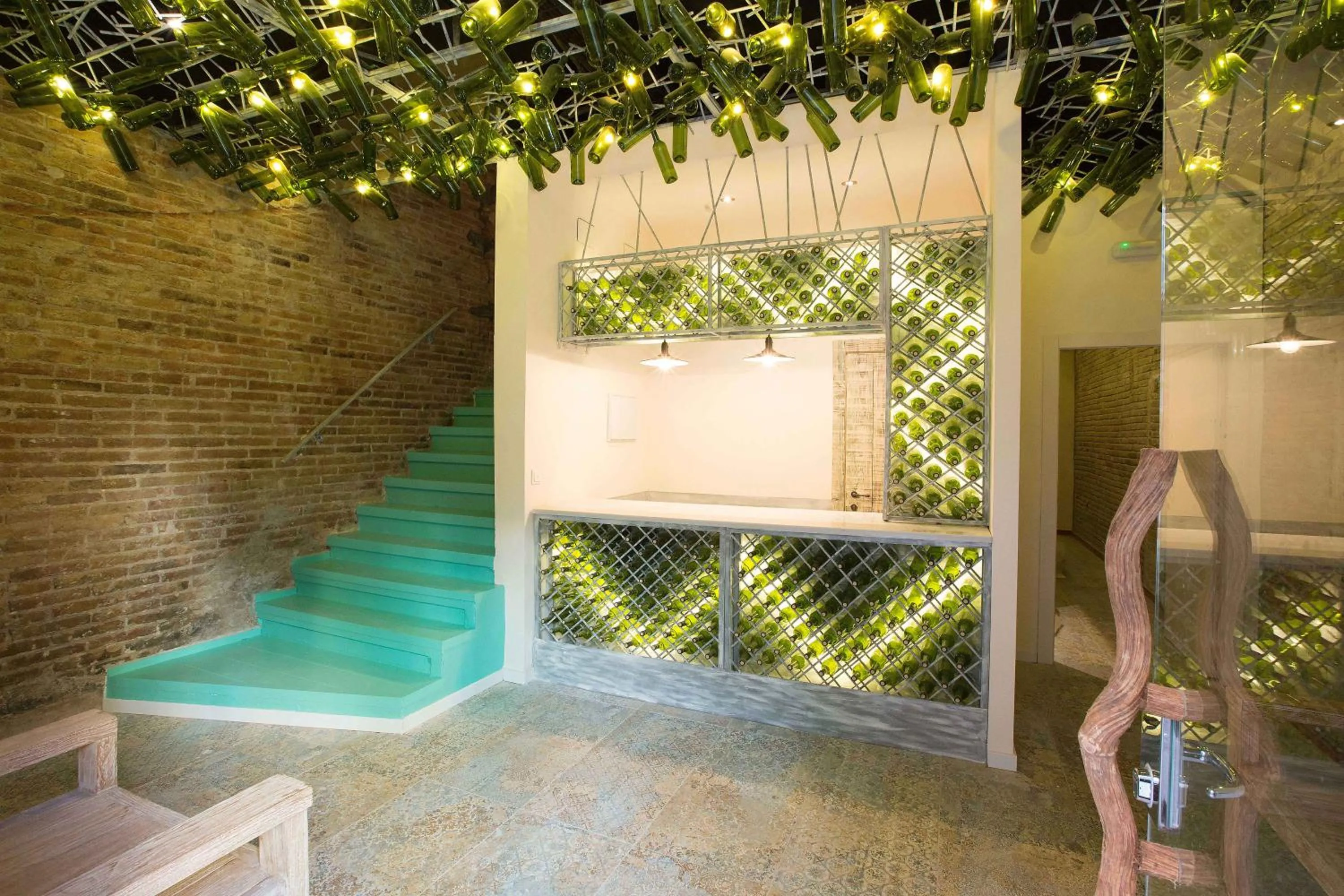 La Bodega Suites