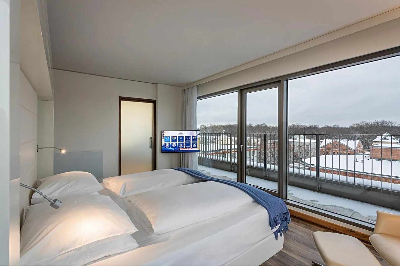 View (from property/room), Bed in Pestana Berlin Tiergarten