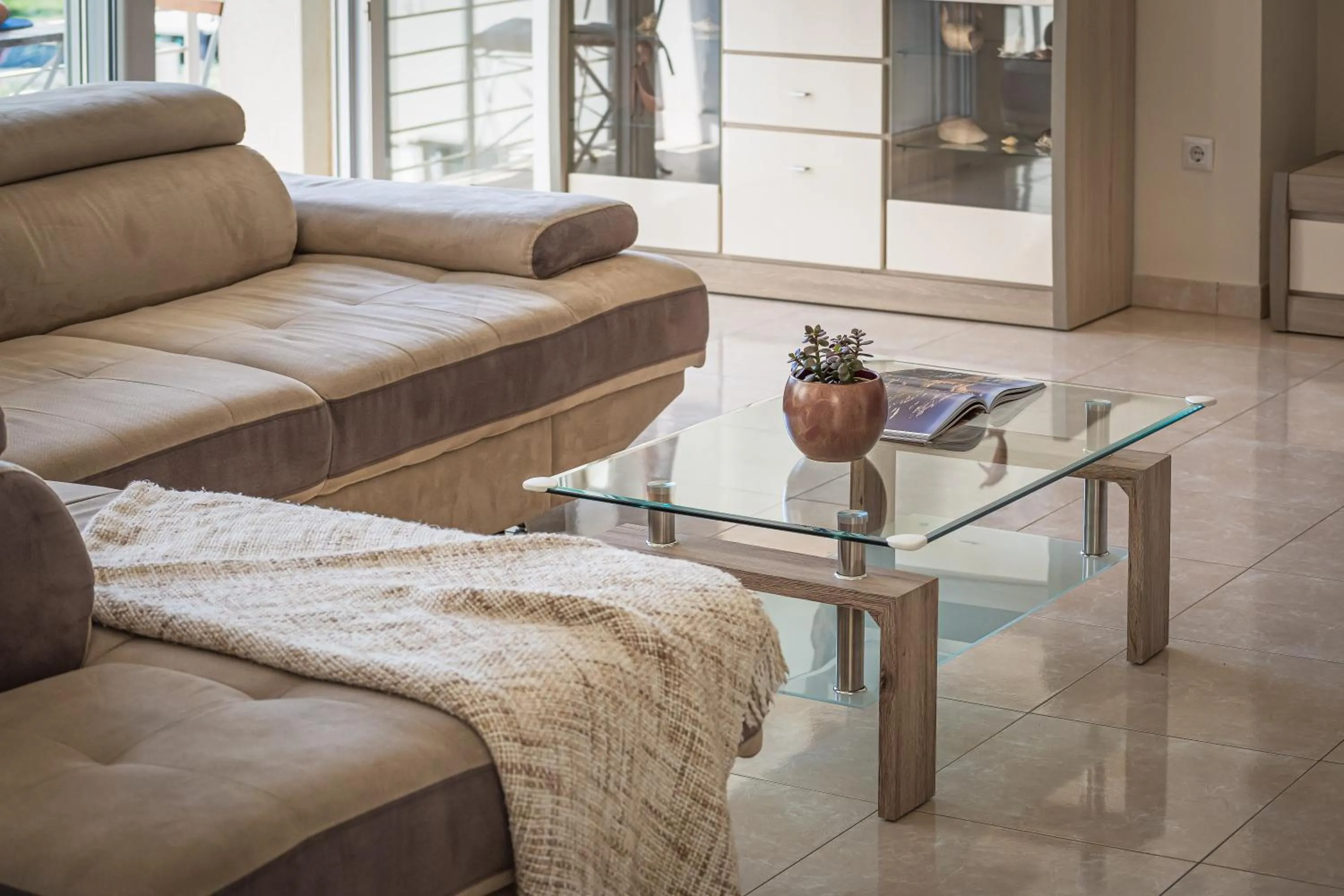 AP 6+2 in one of the most luxury building in Omis