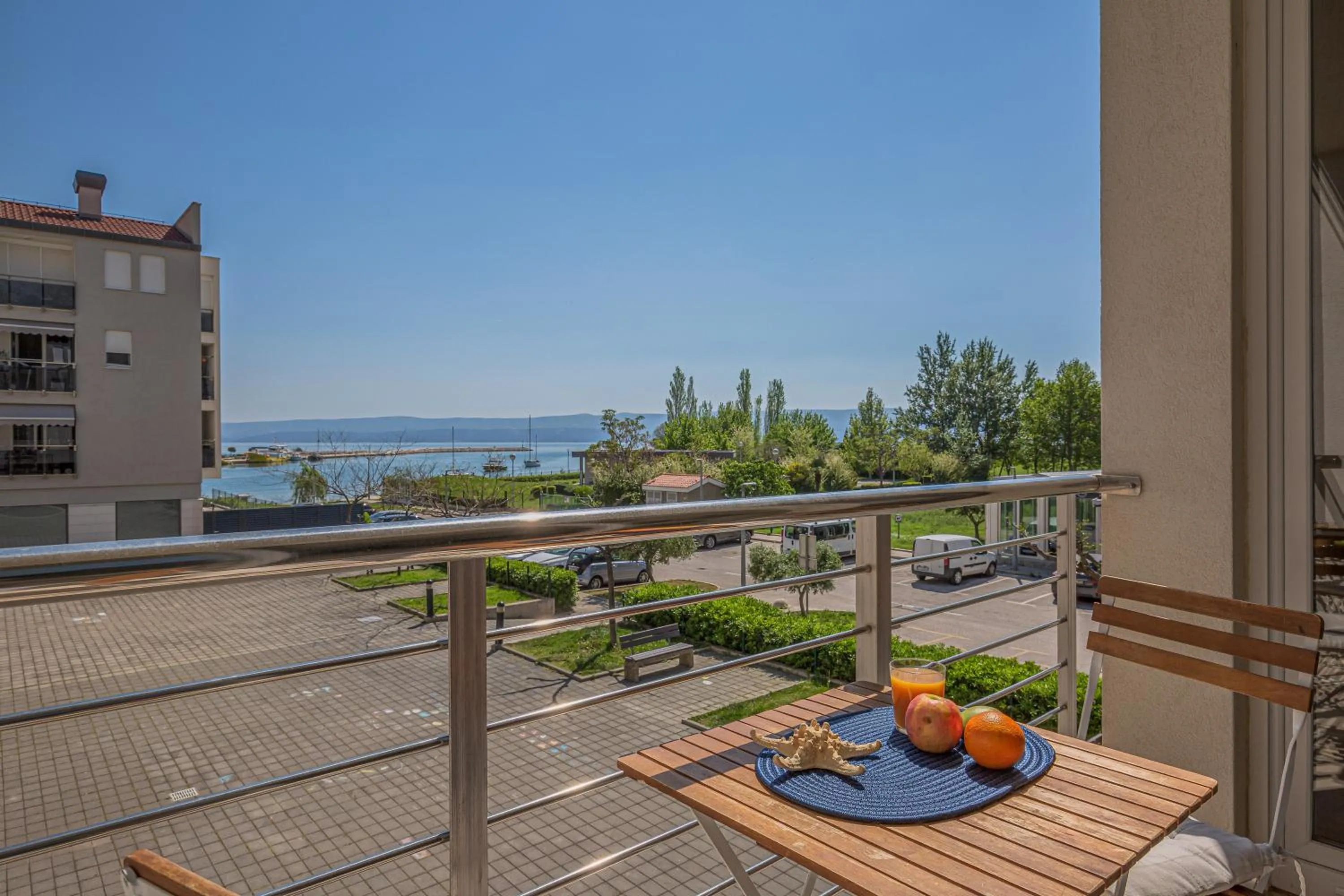 AP 6+2 in one of the most luxury building in Omis